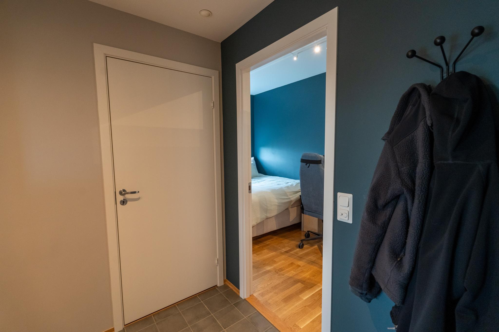 Inngang til bod rett frem