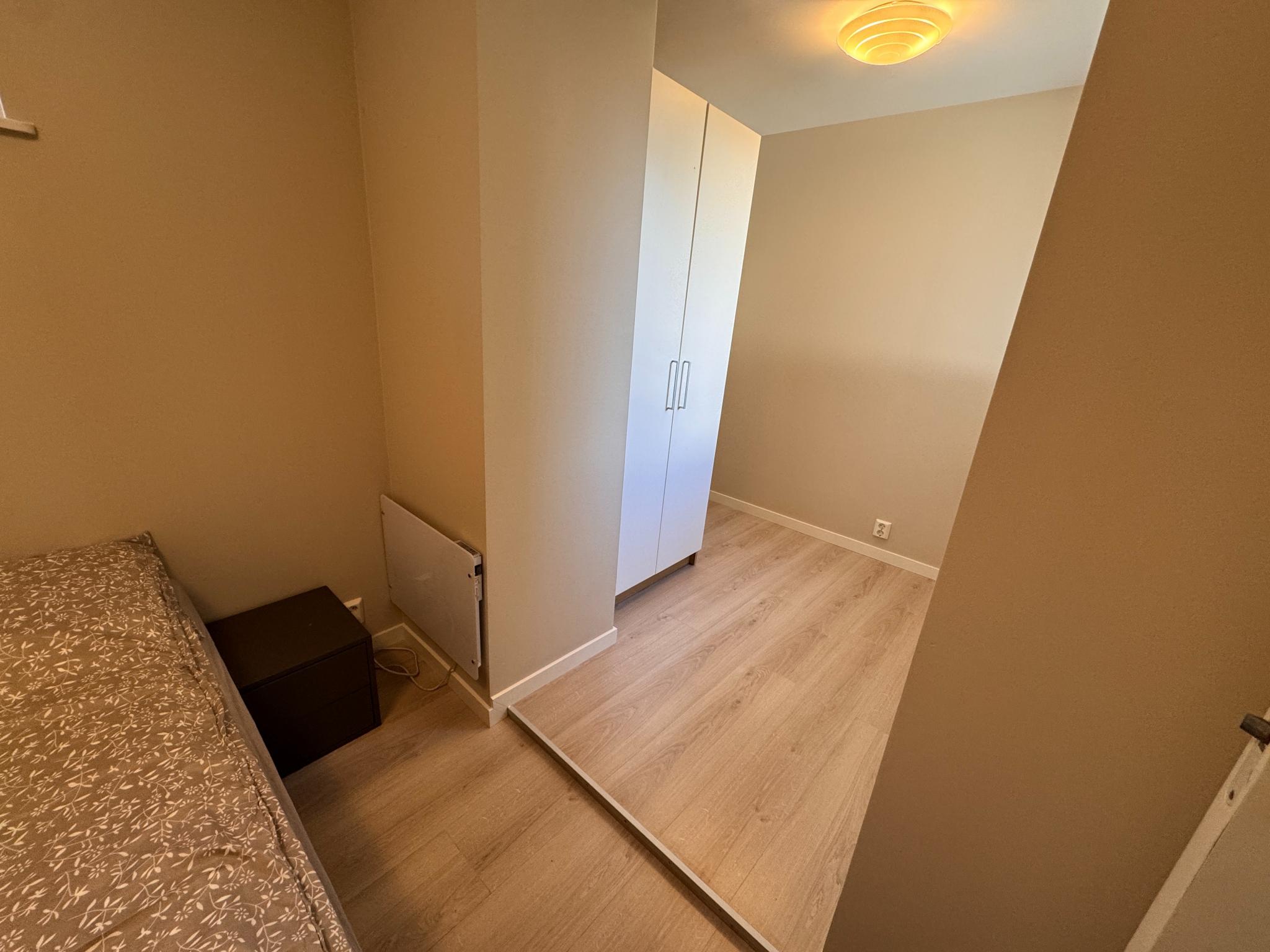 Garderobe inne i soverommet