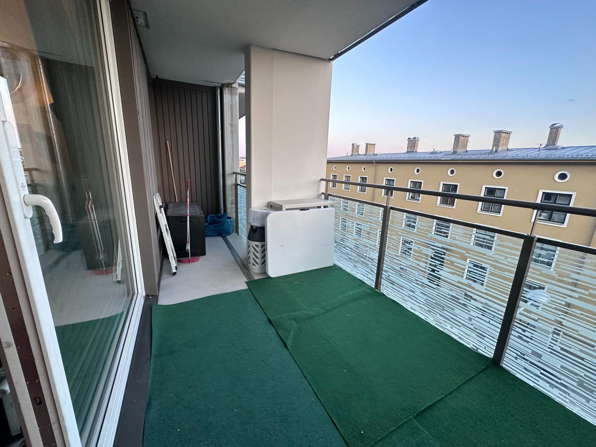 God plass for utemøbler 