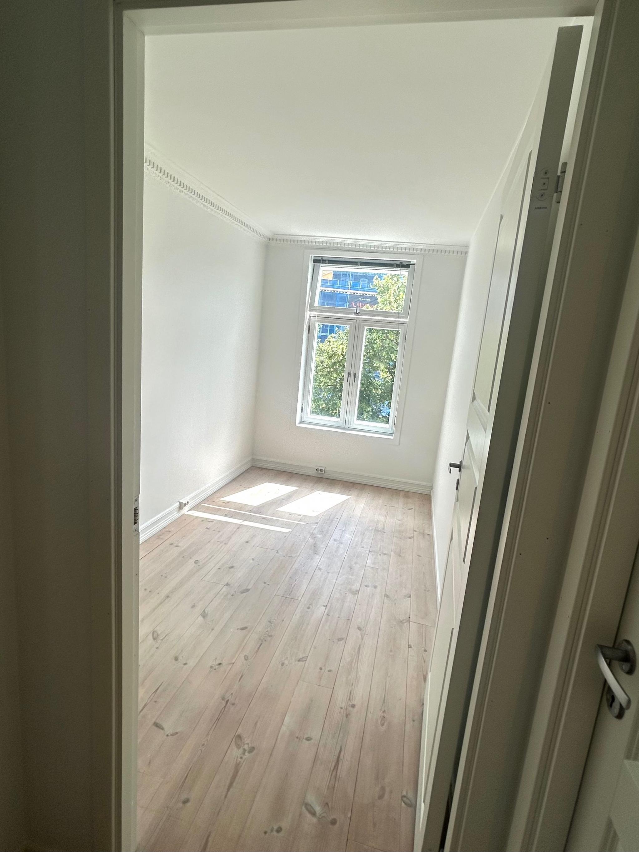 Sov 2 uten innredning