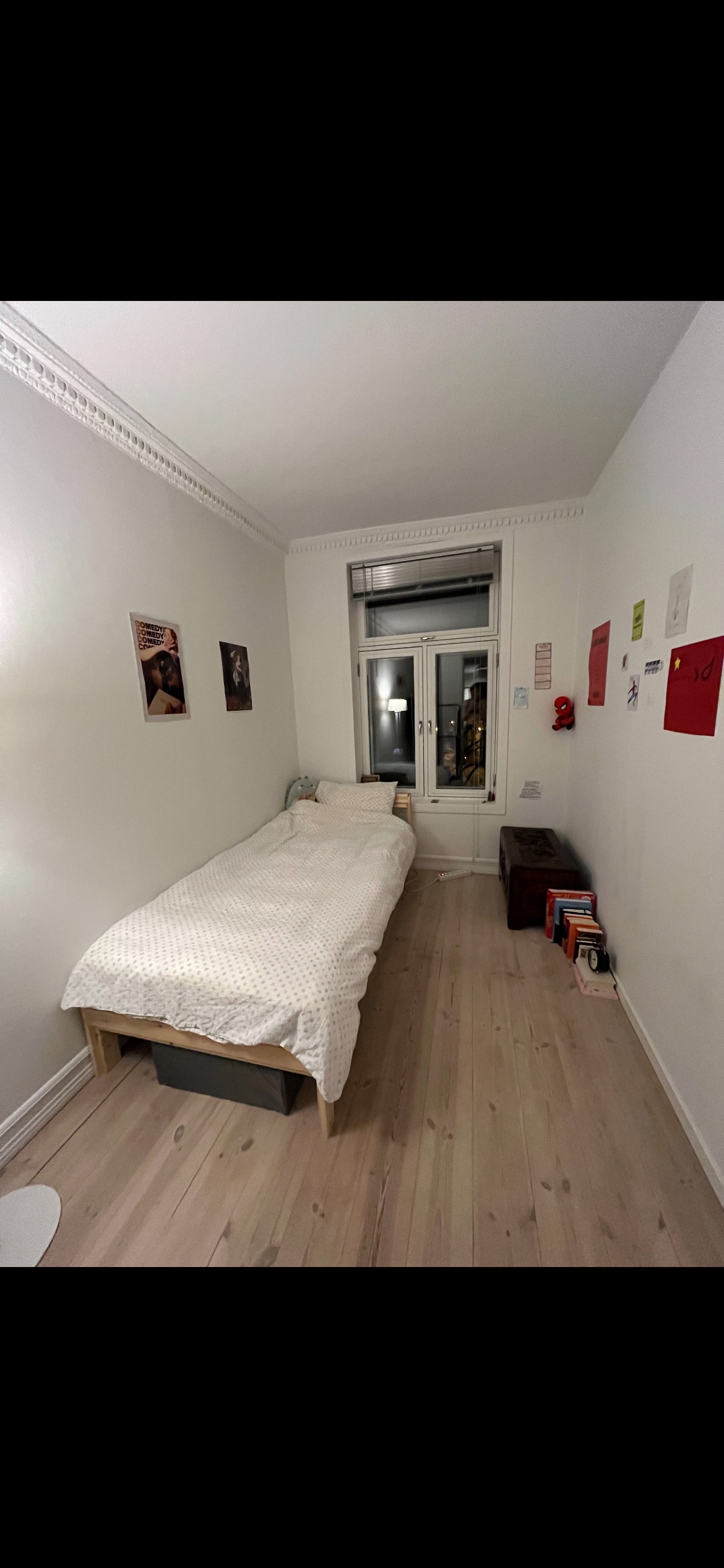 Tidligere innredning ledig soverom (sengen står fortsatt og kan følge med)