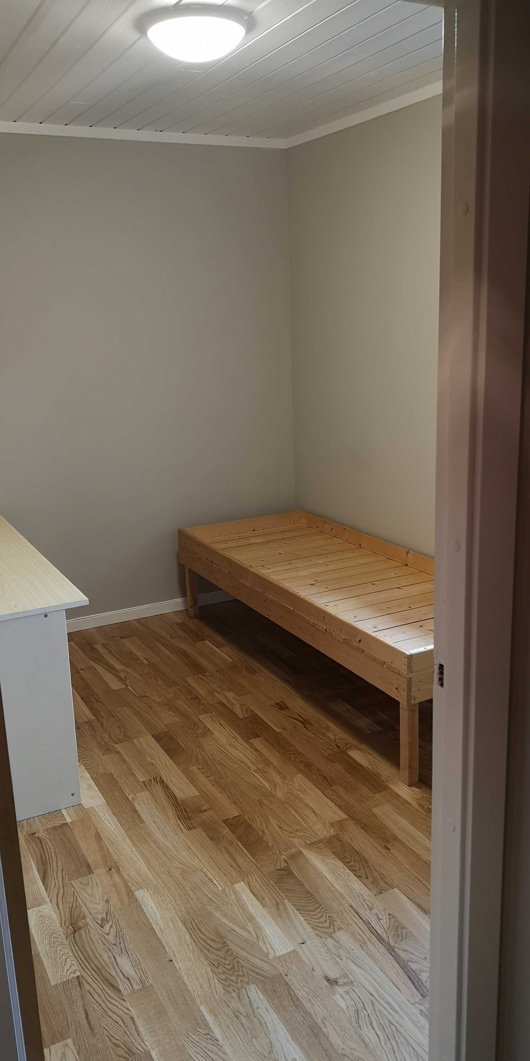 Soverom 1. Møblene kan fjernes. 