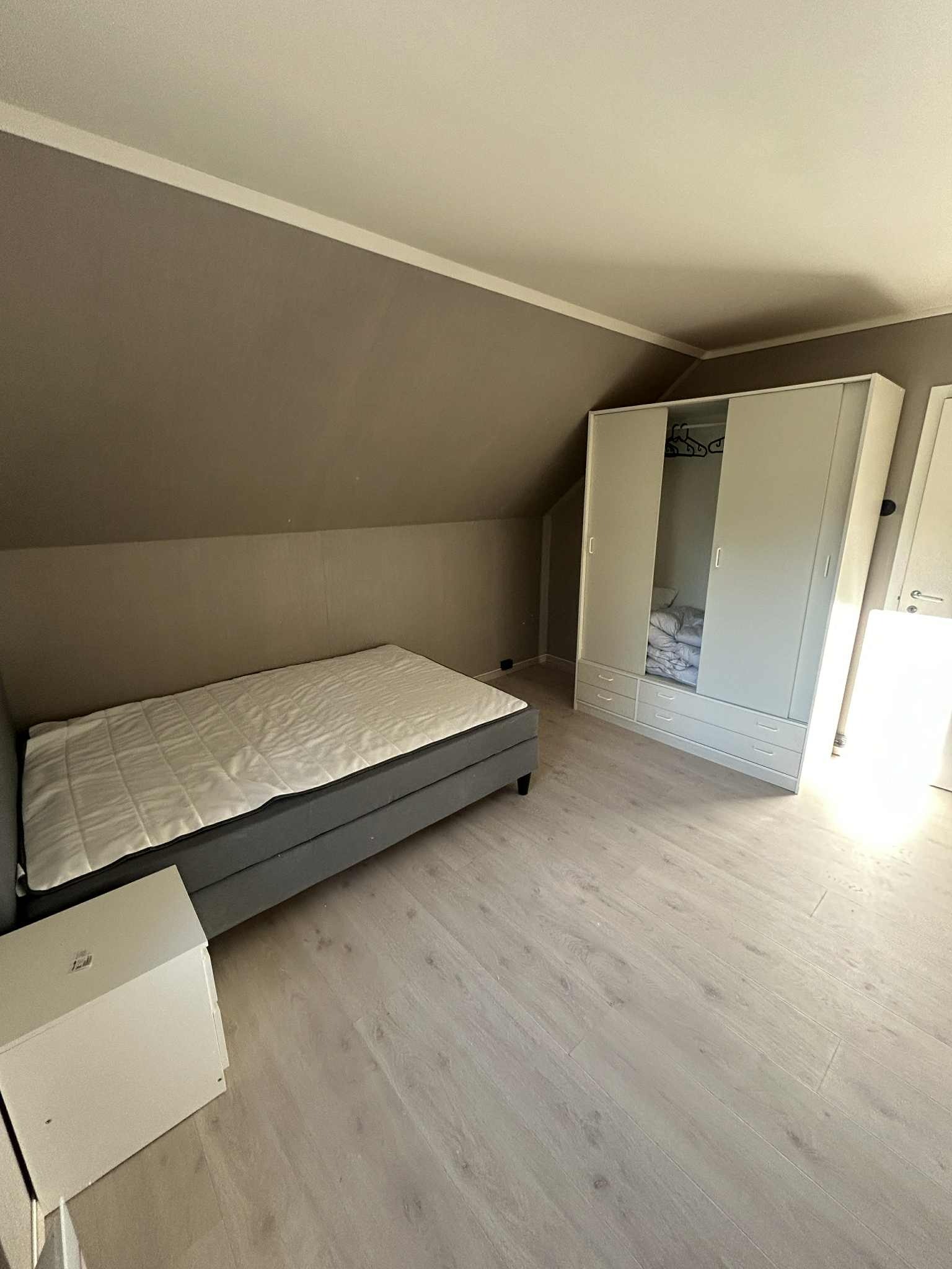 Soverom 5 (2. etasje)