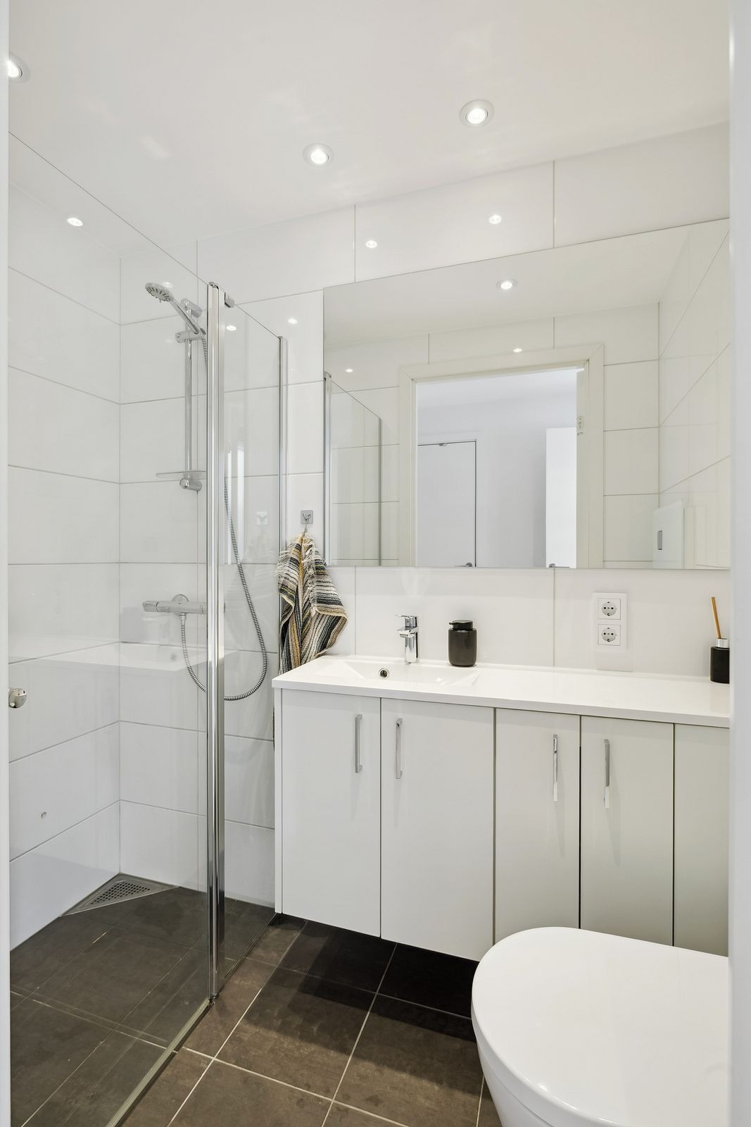 Eget bad som ligger i gangen