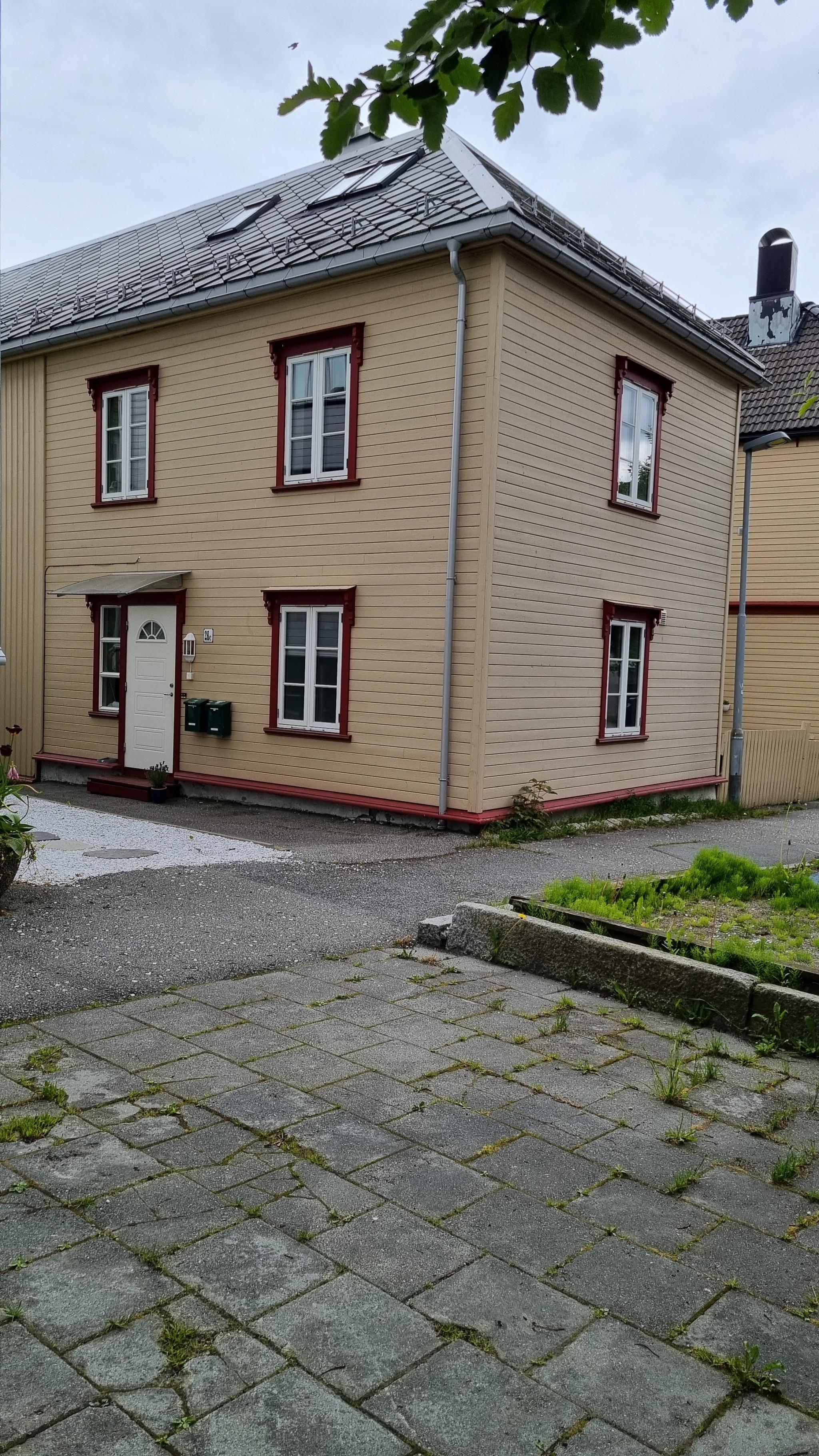 Huset sett fra inngangspartiet