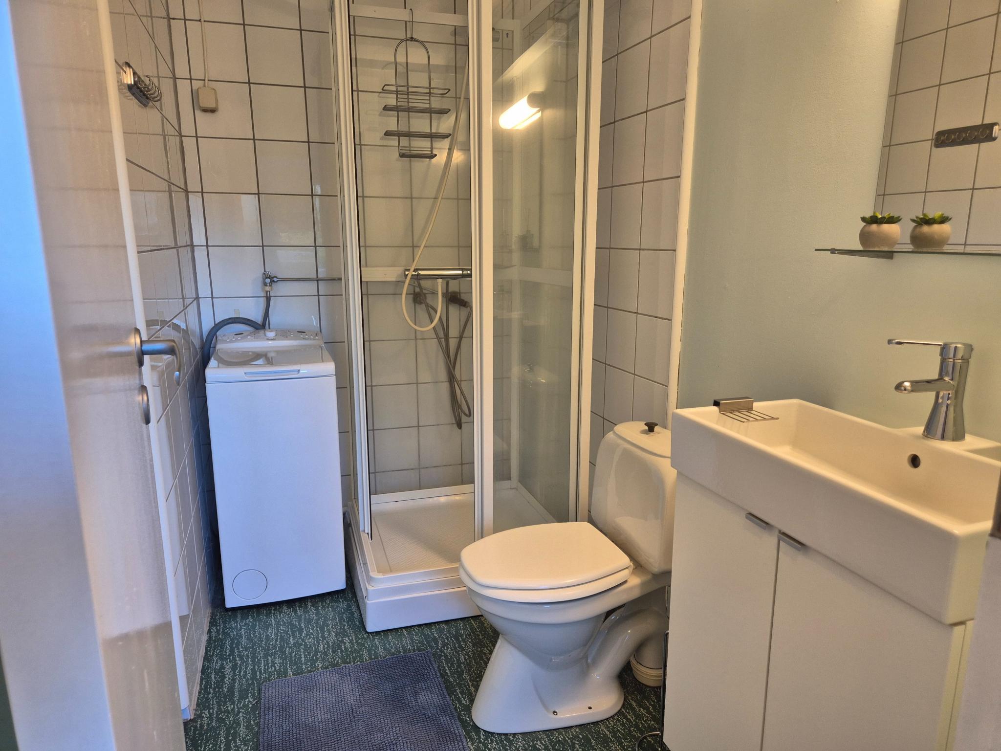 Bad/wc med vaskemaskin.