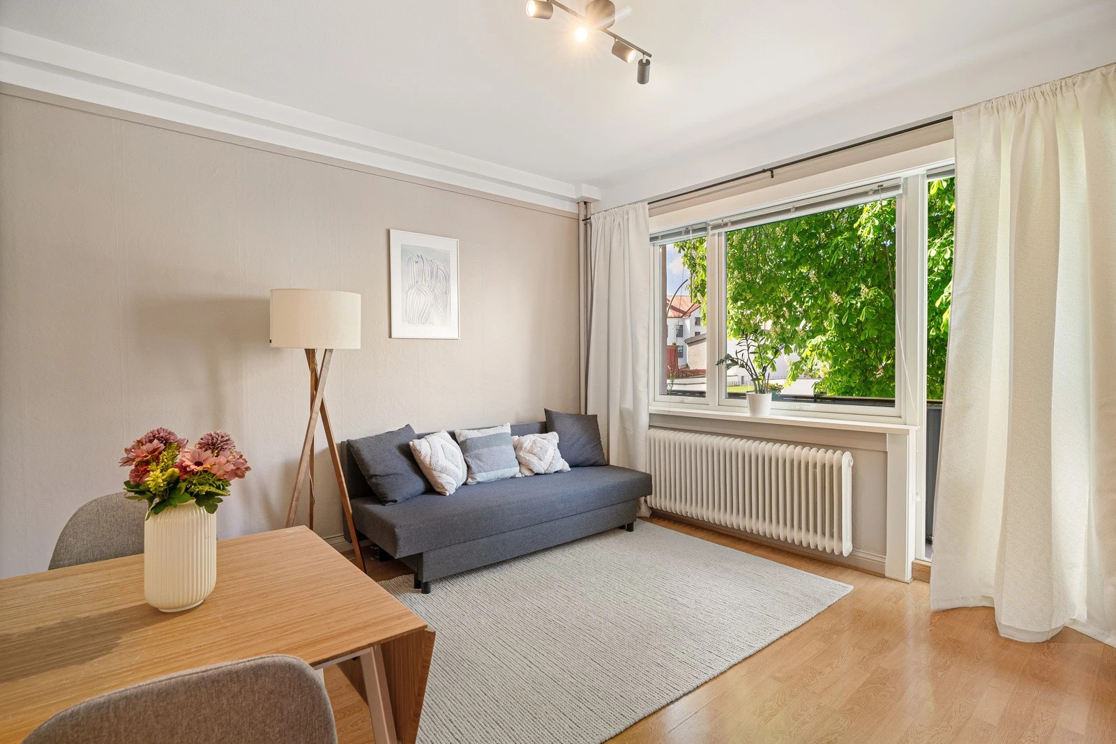 møbler på bildet er ikke inkludert