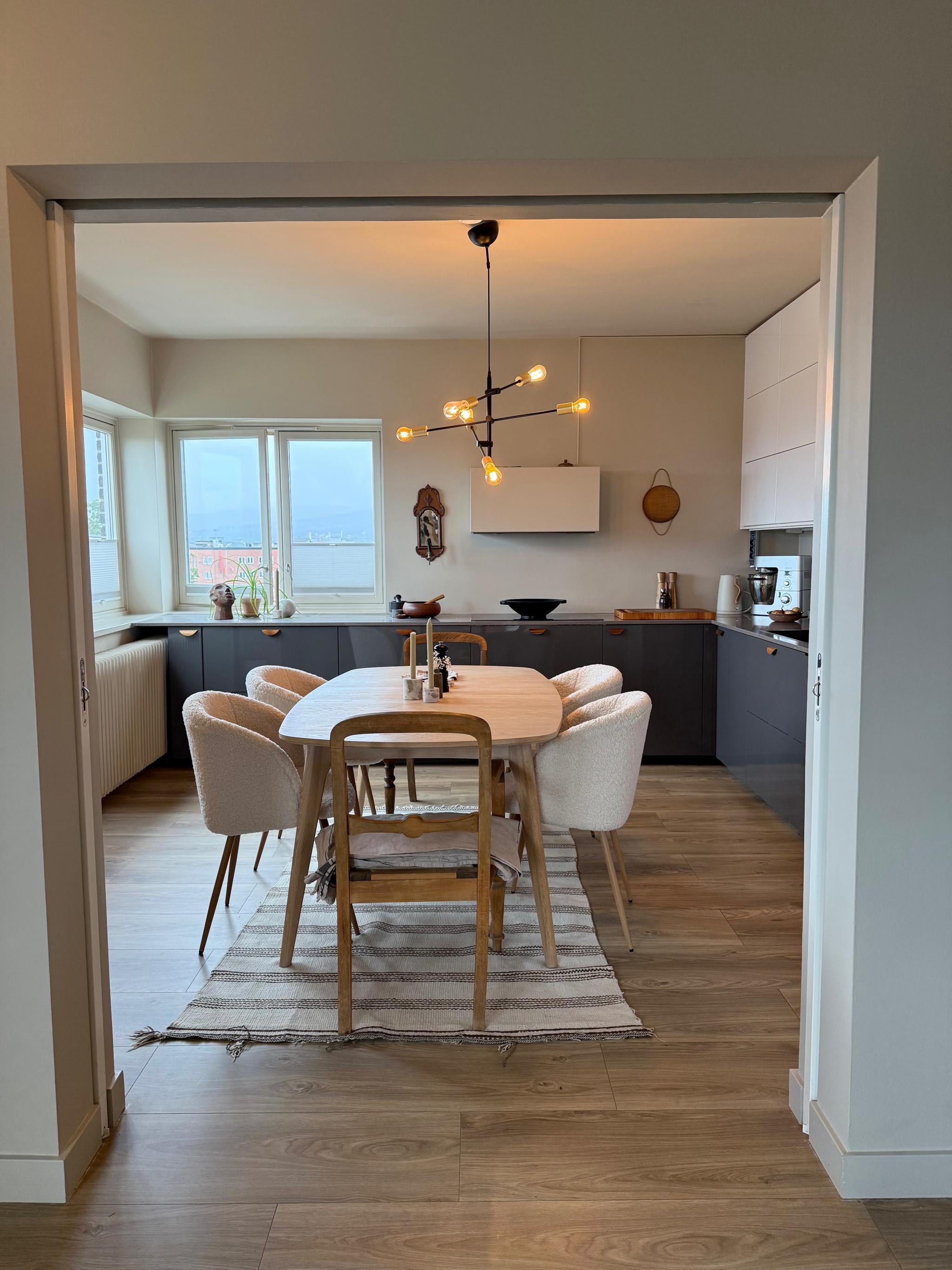 Kjøkken 16 kvm., sør vestvendt