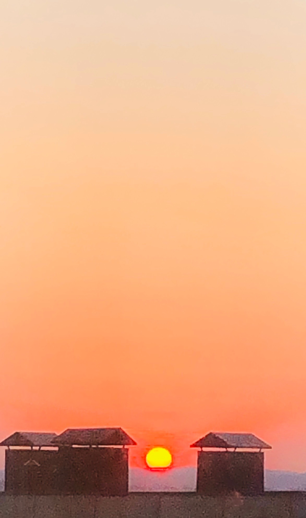 Solnedgang sett fra kjøkken