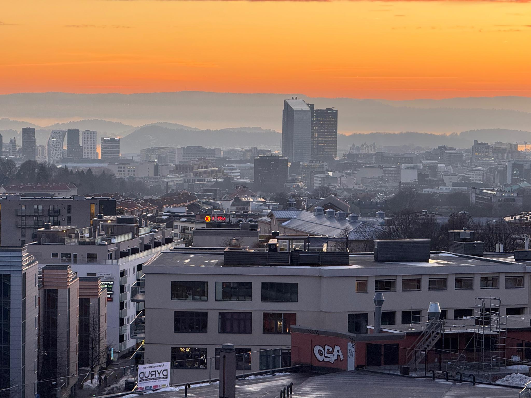 Utsikt fra stue, mot barcode og Bunnefjorden