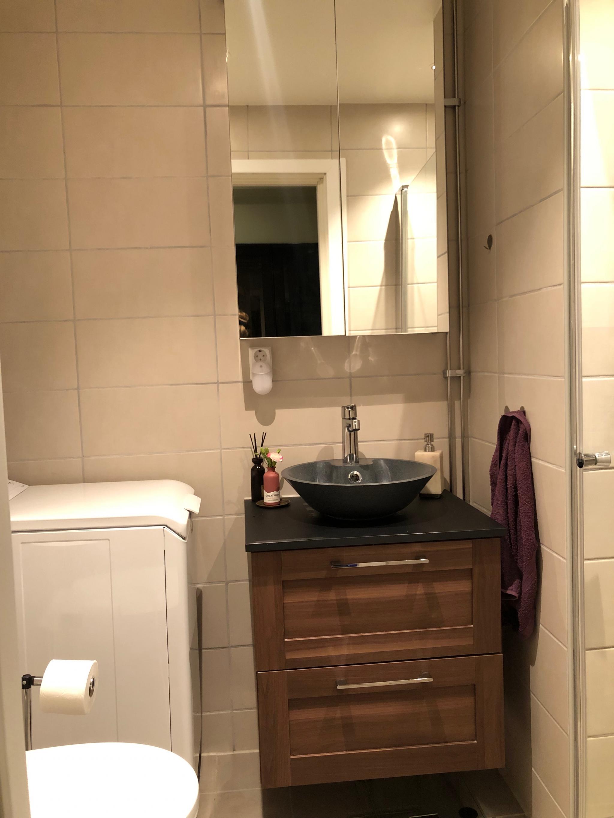 Bad - Fullt utstyrt med vaskemaskin og gulvvarme