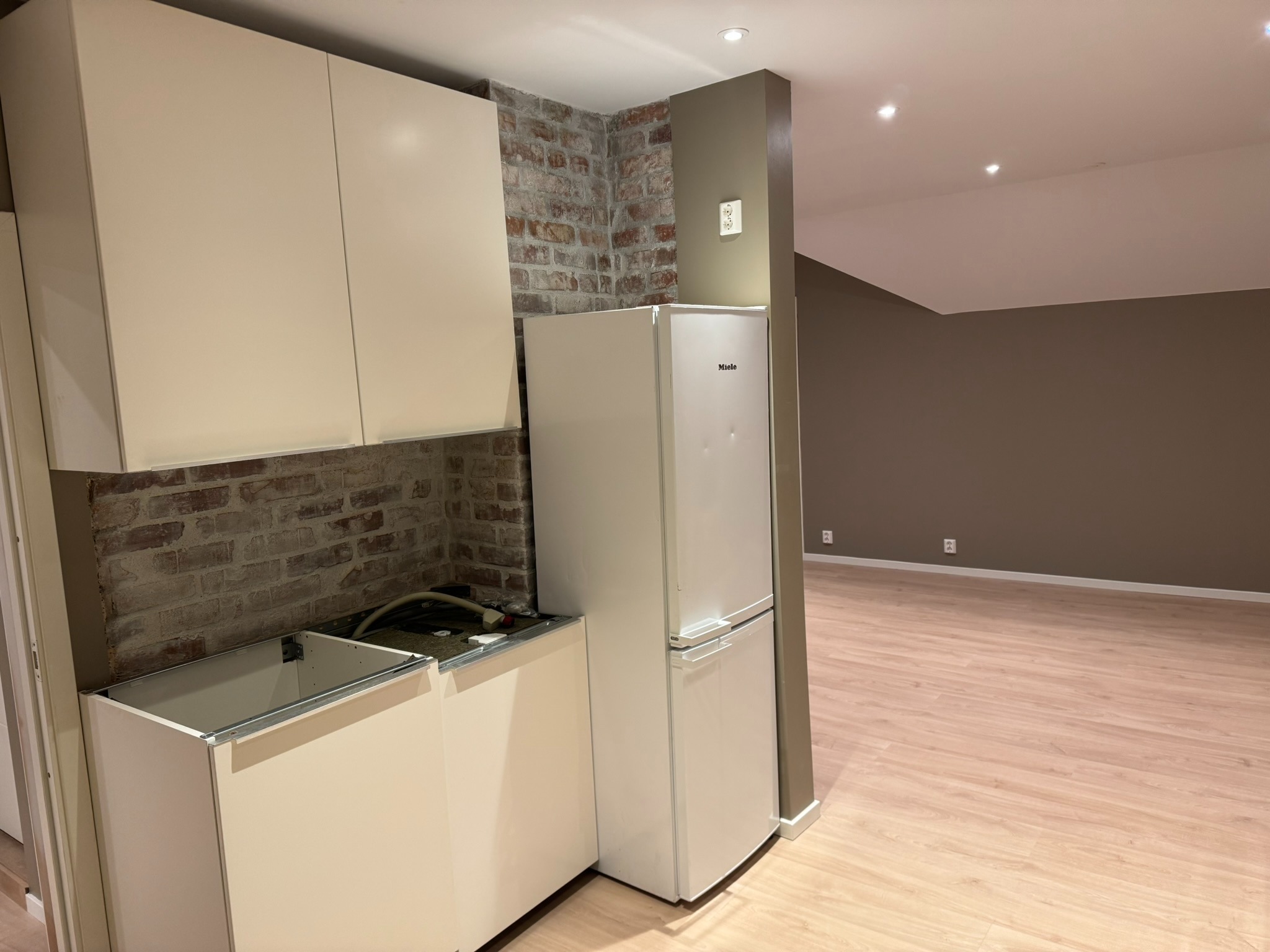 Åpen kjøkkenløsning/stue