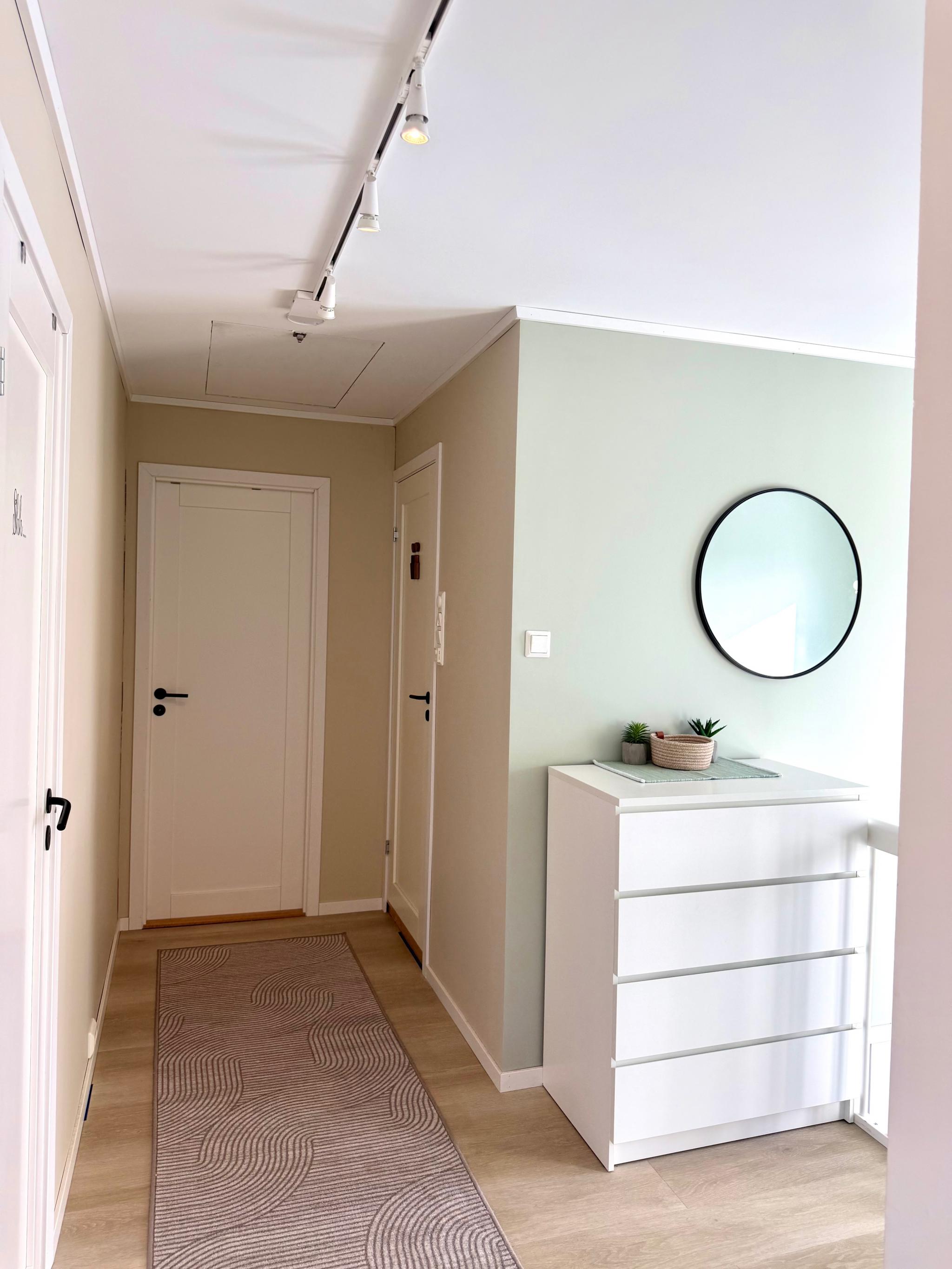 Gang til to soverom og bad i 2. etg