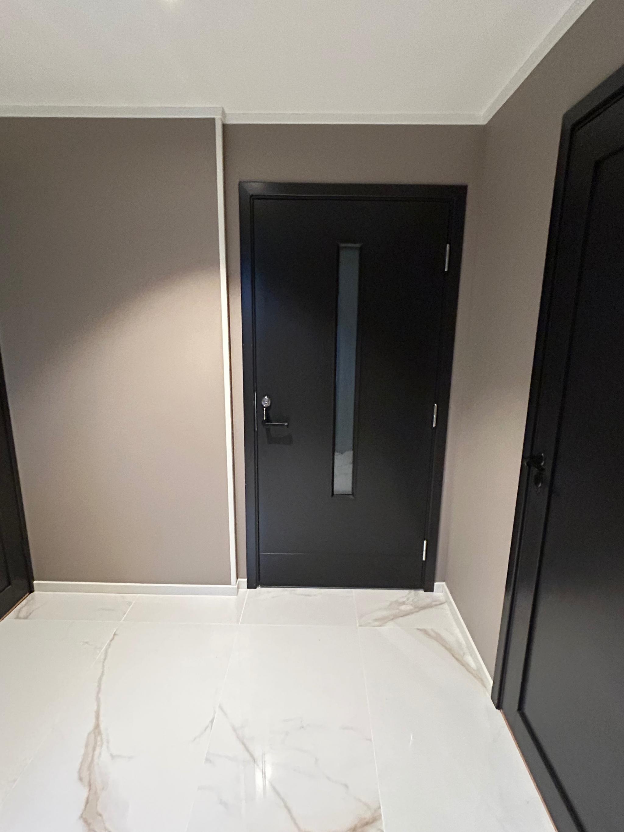 Inngangsdør leilighet 