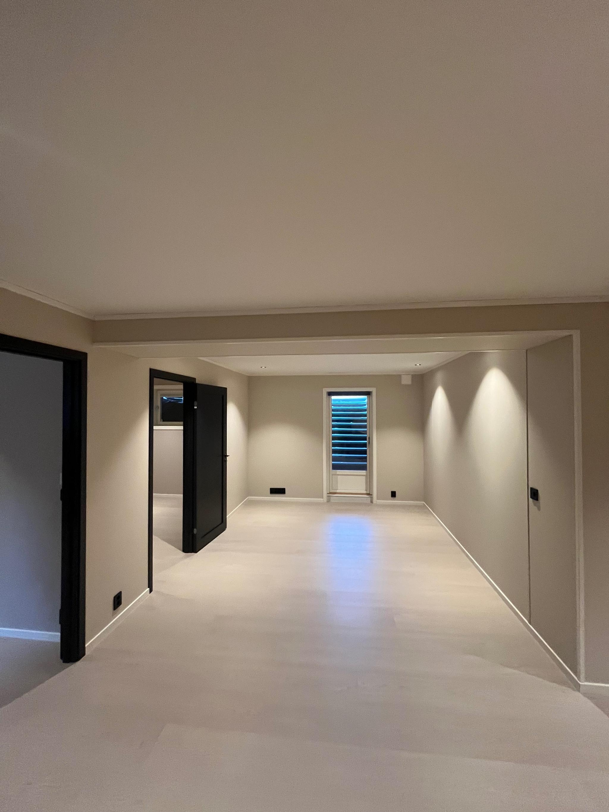 Stuedel.
Soverom venstre i bilde.