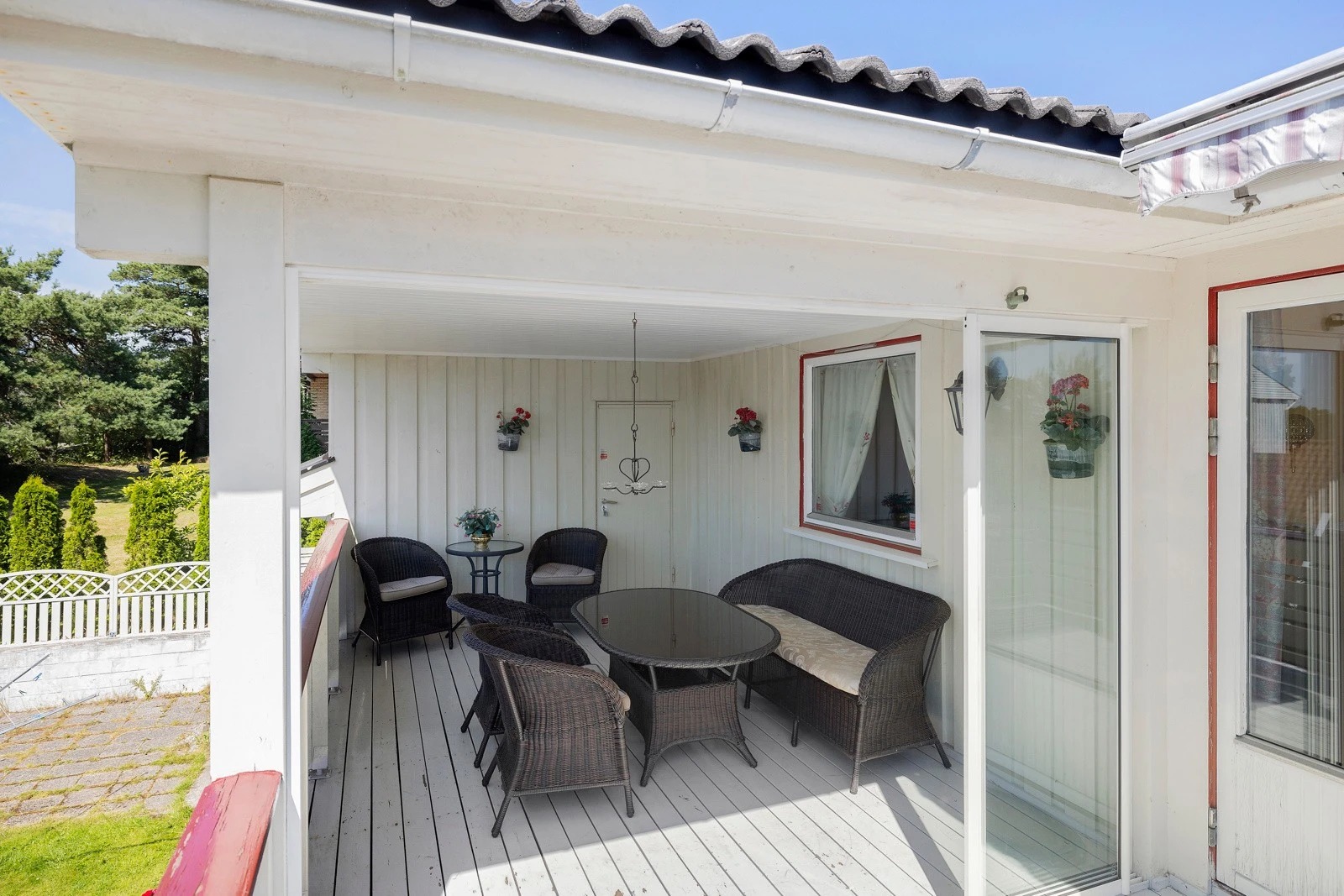Deilig overbygd veranda