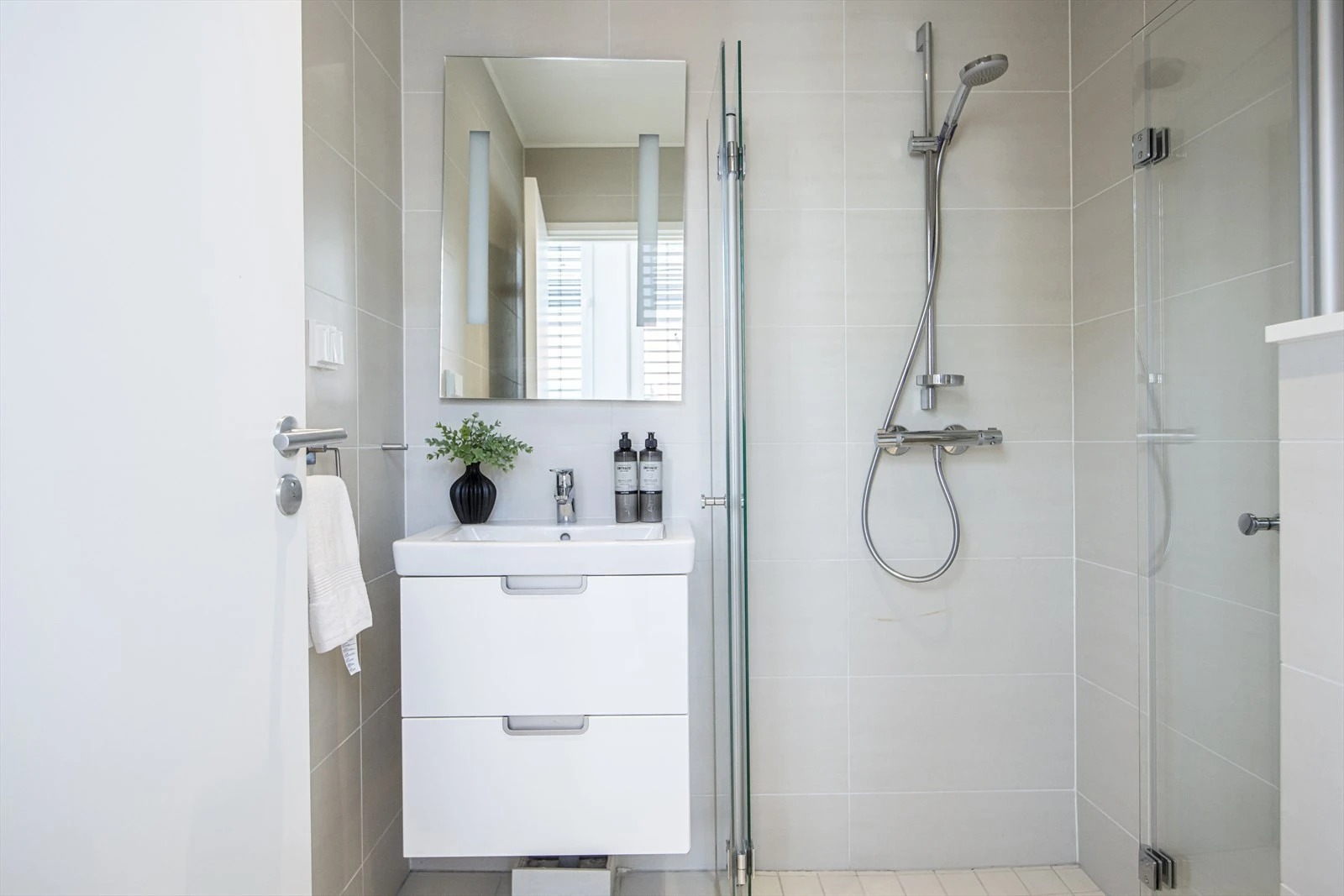 Ensuite bad soverom 3/mastersuite