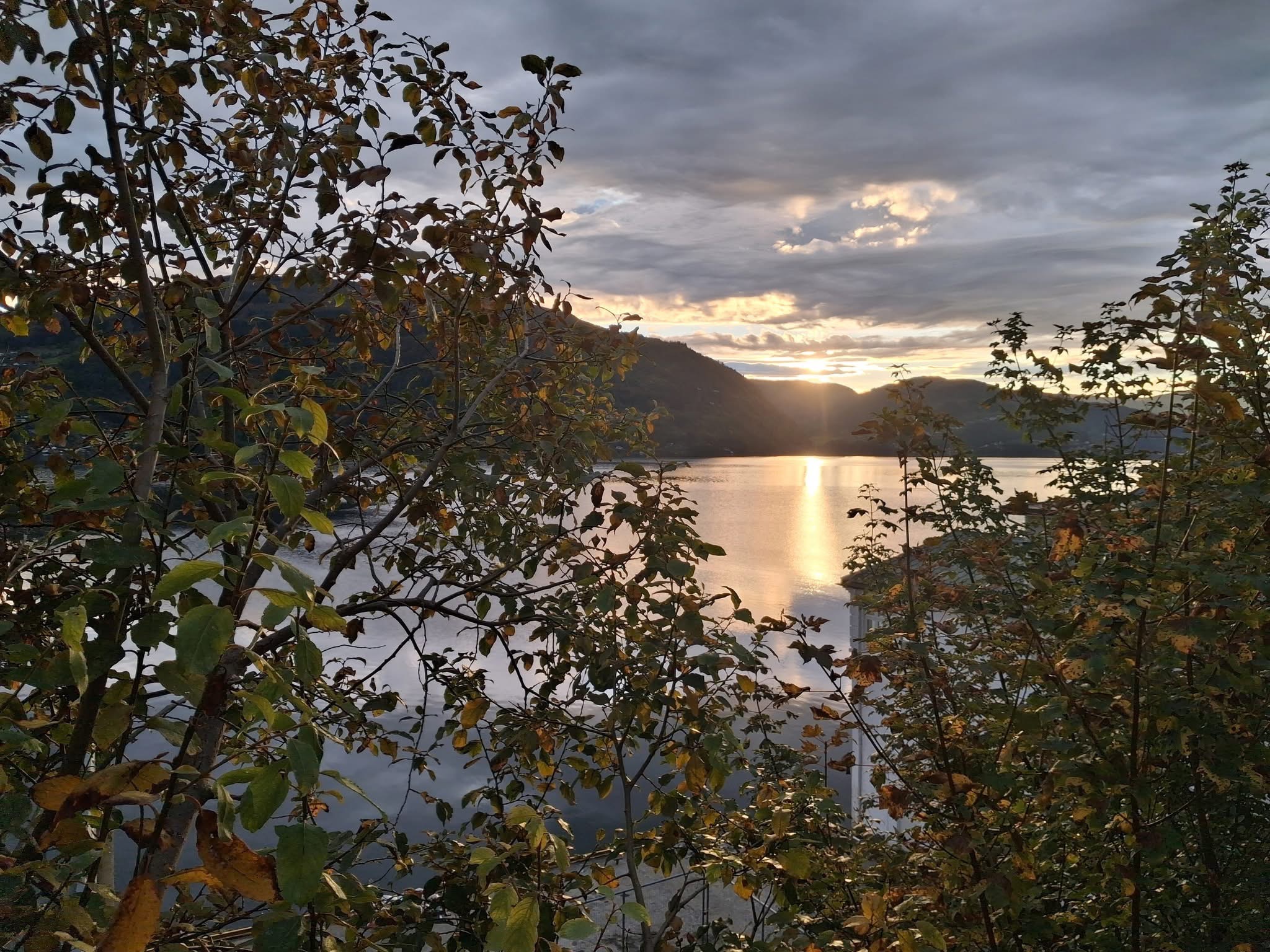 Utsikt mot Osterøy og Haus