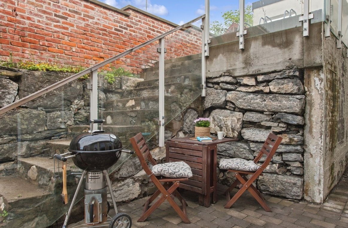 NB! Hagemøbler og grill på bildet er ikke inkludert. Andre hagemøbler kan inkluderes om ønskelig