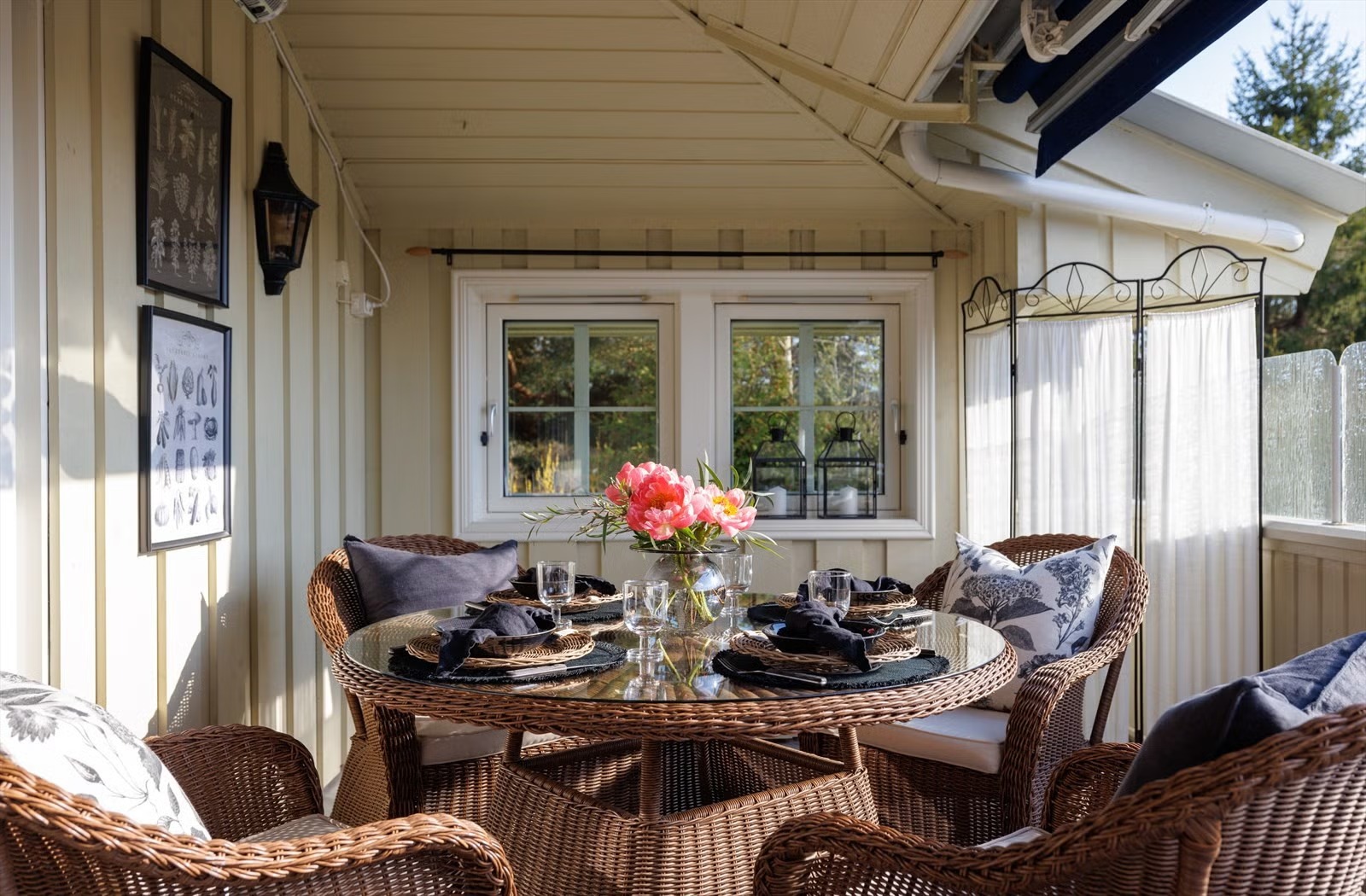 Står i dag en L-sittegruppe her