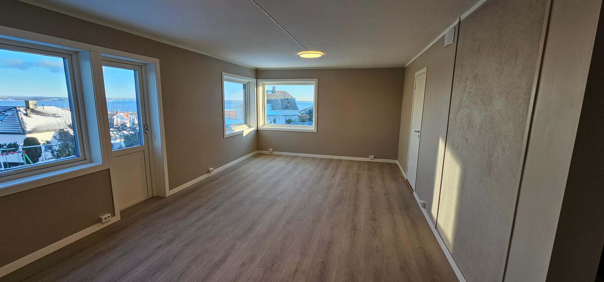 Stue uten innredning