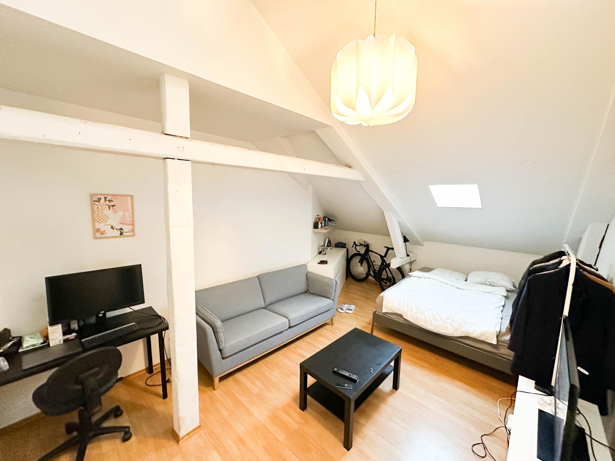 Rommet ditt, med alle møbler