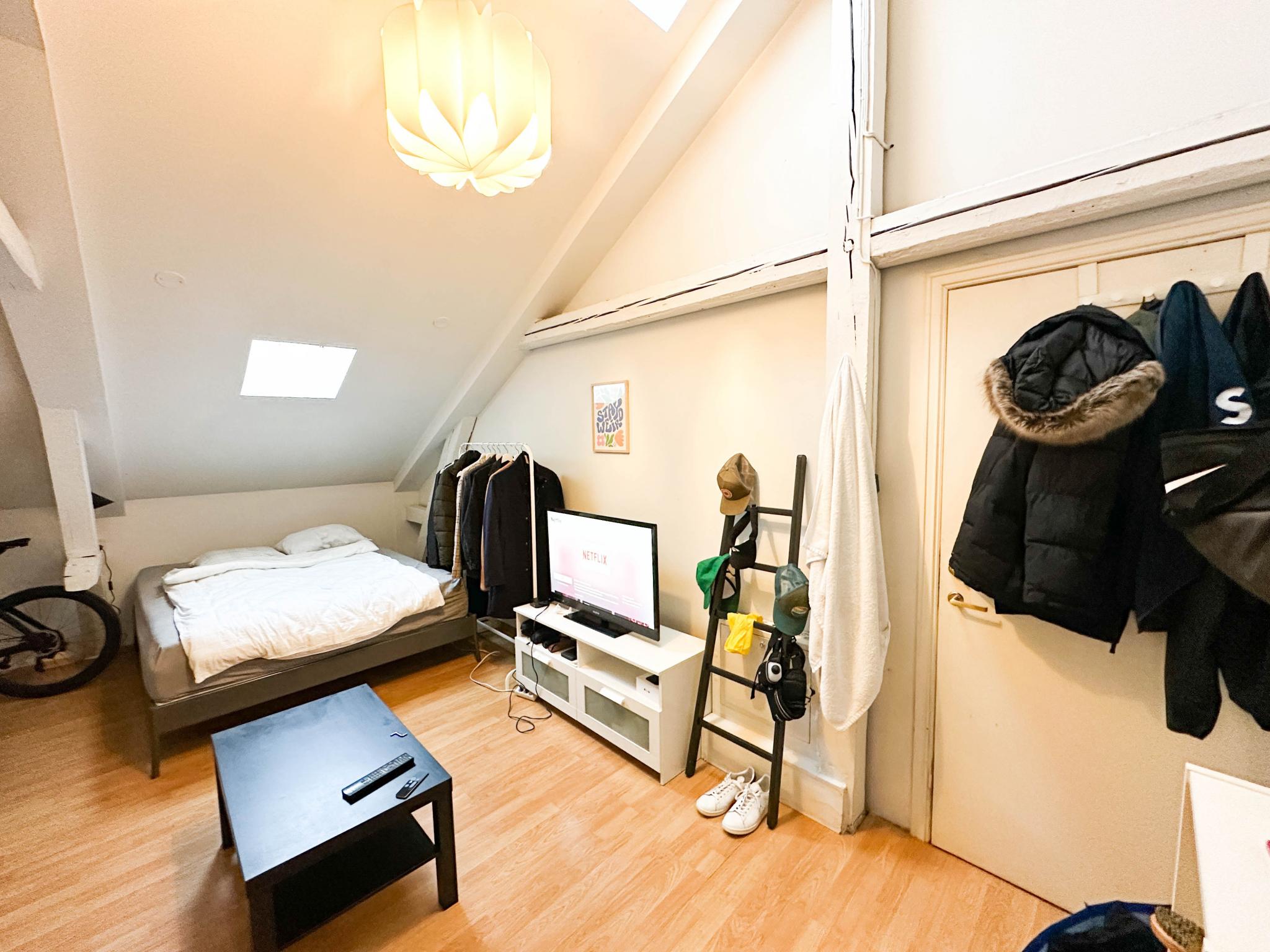 Rommet ditt, med alle møbler