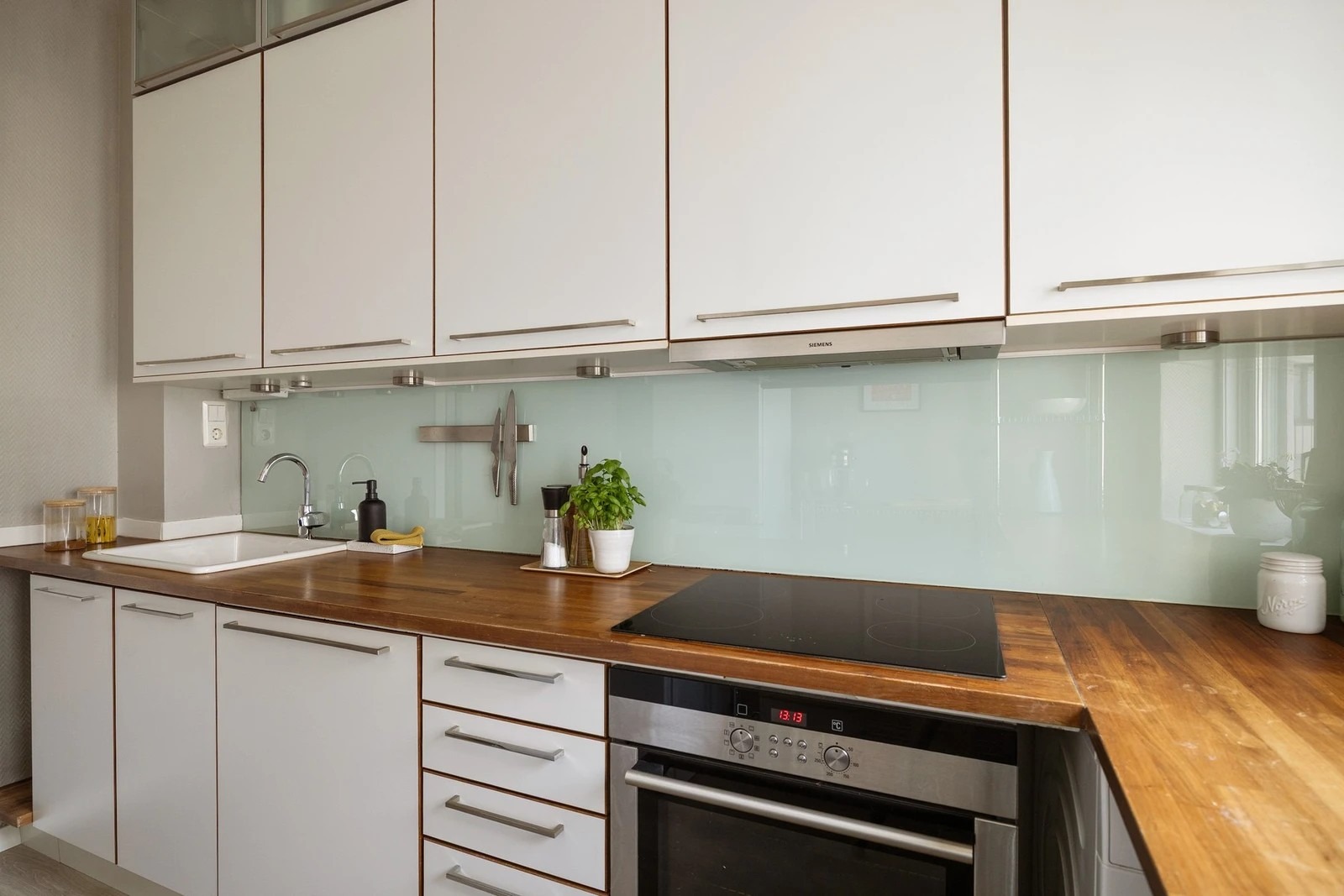 Bildene er fra før oppussingen. Nye bilder blir lagt ut så snart oppussingen er ferdig.