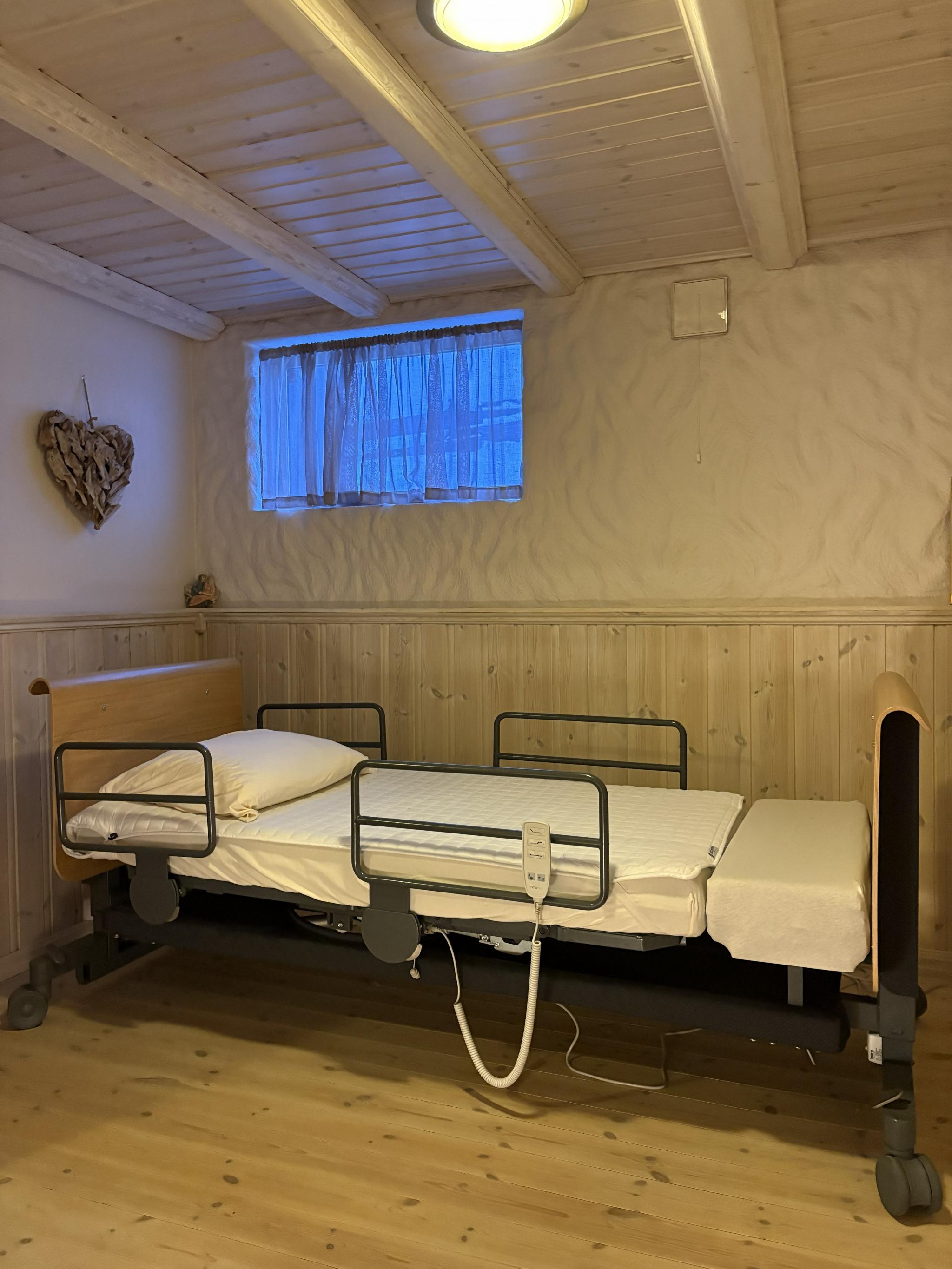 Soverom (seng skal fjernes før utleie)