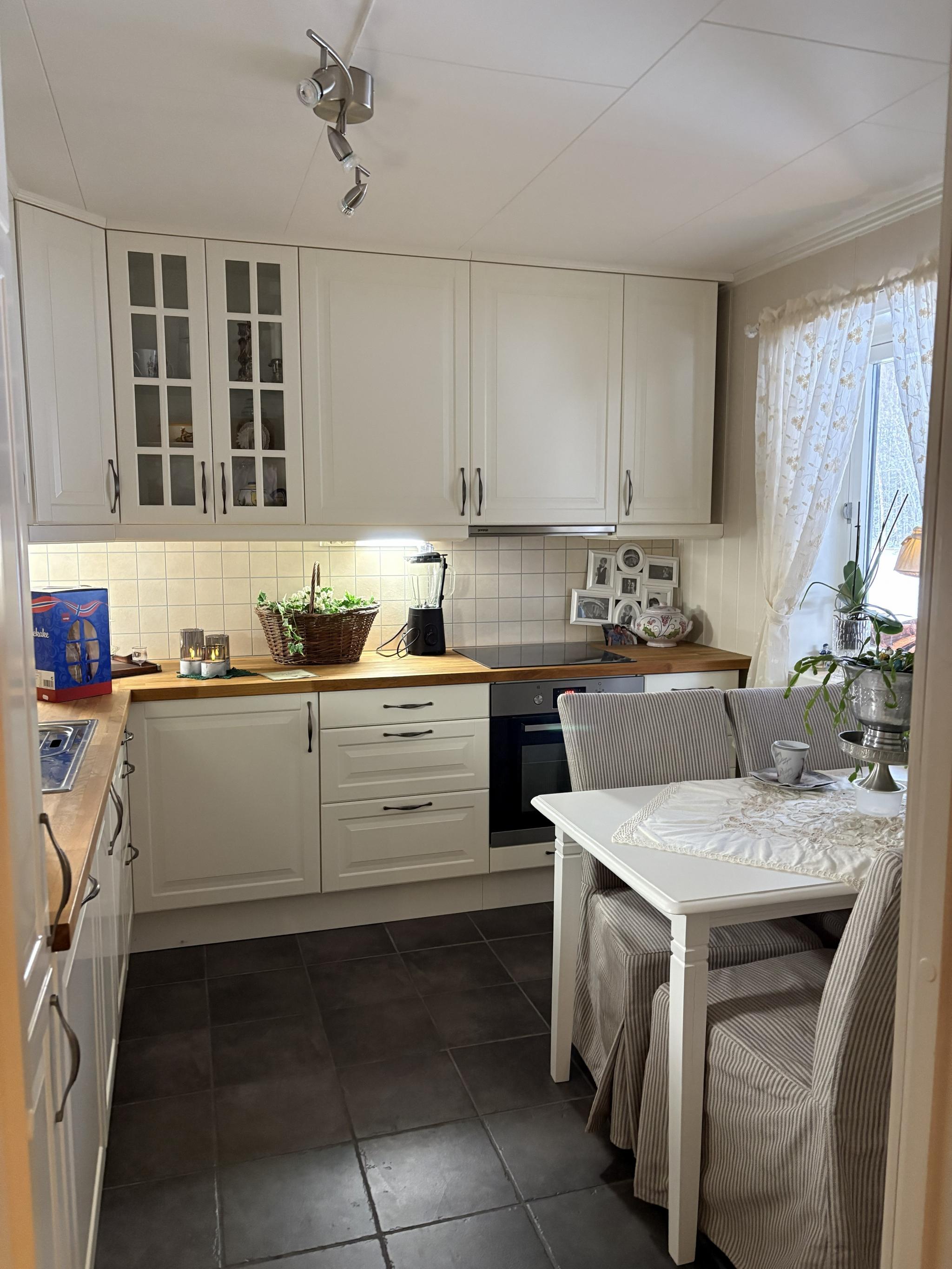 Lyst og trivelig kjøkken