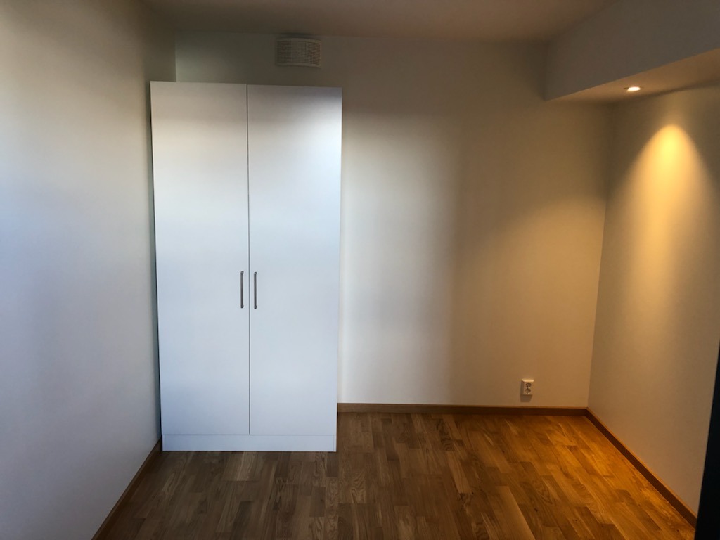 Soverom - sett fra vindusvegg