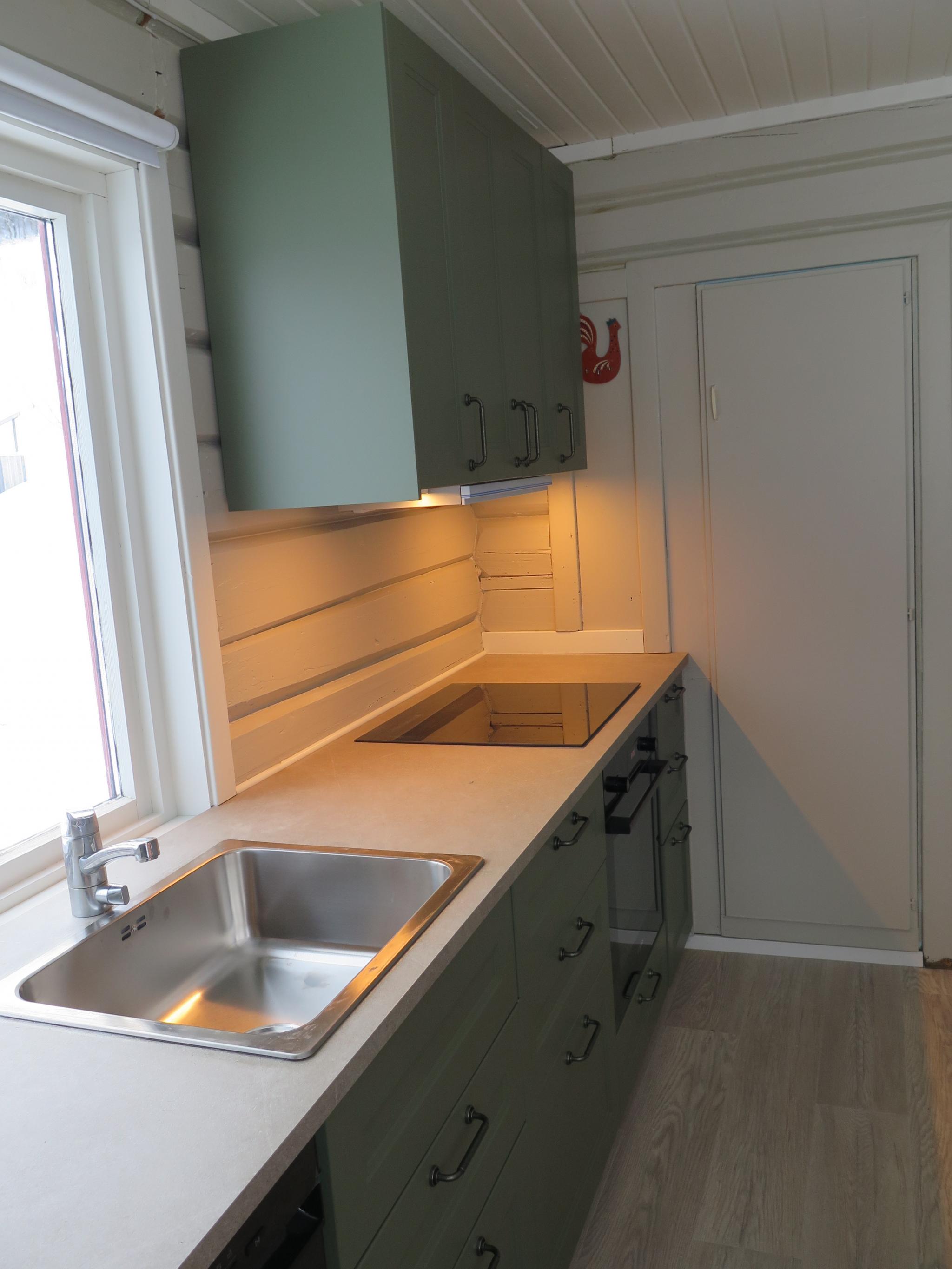 Kjøkkenet fra annen vinkel