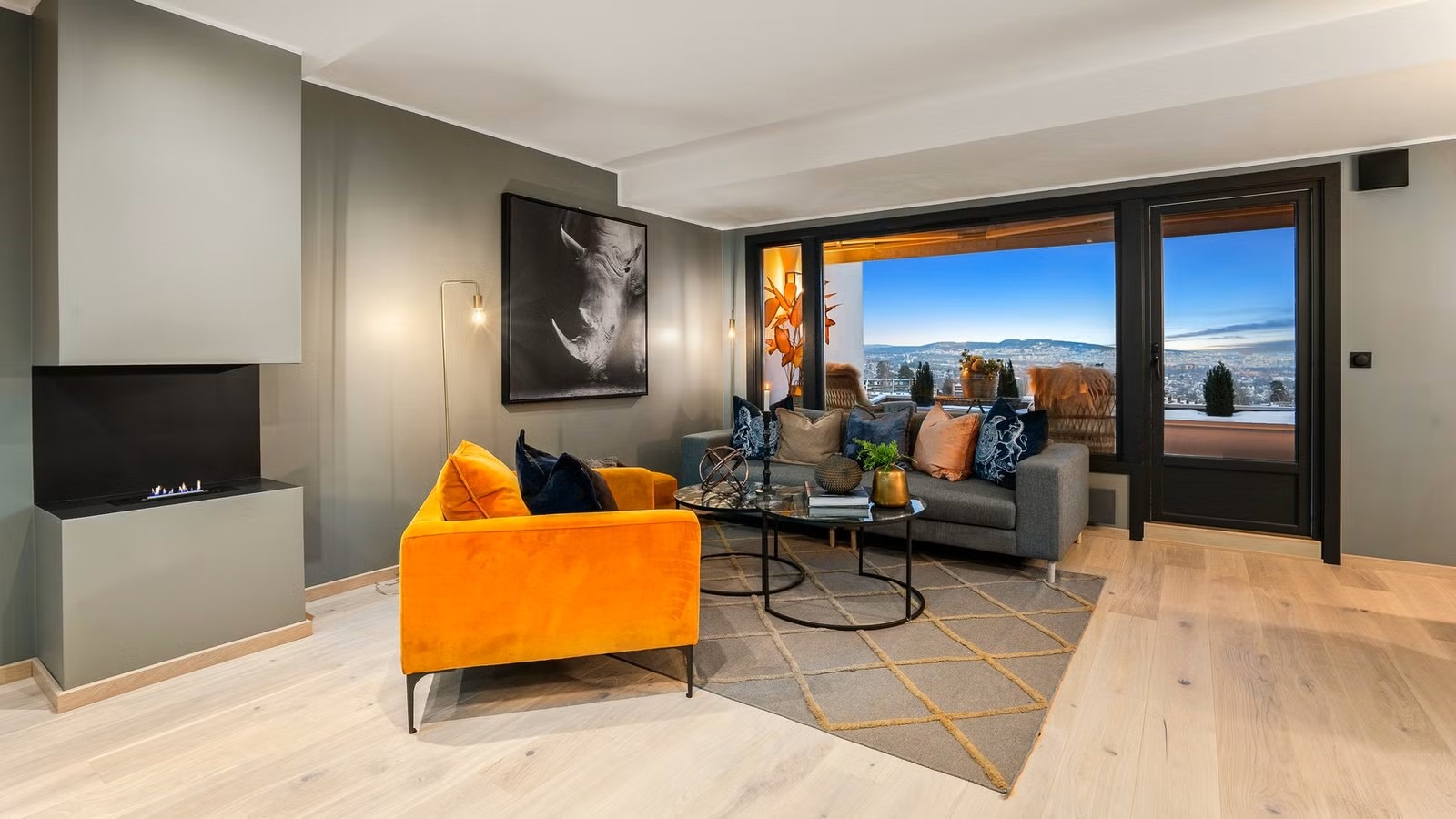 Stue med Tenderflame peis