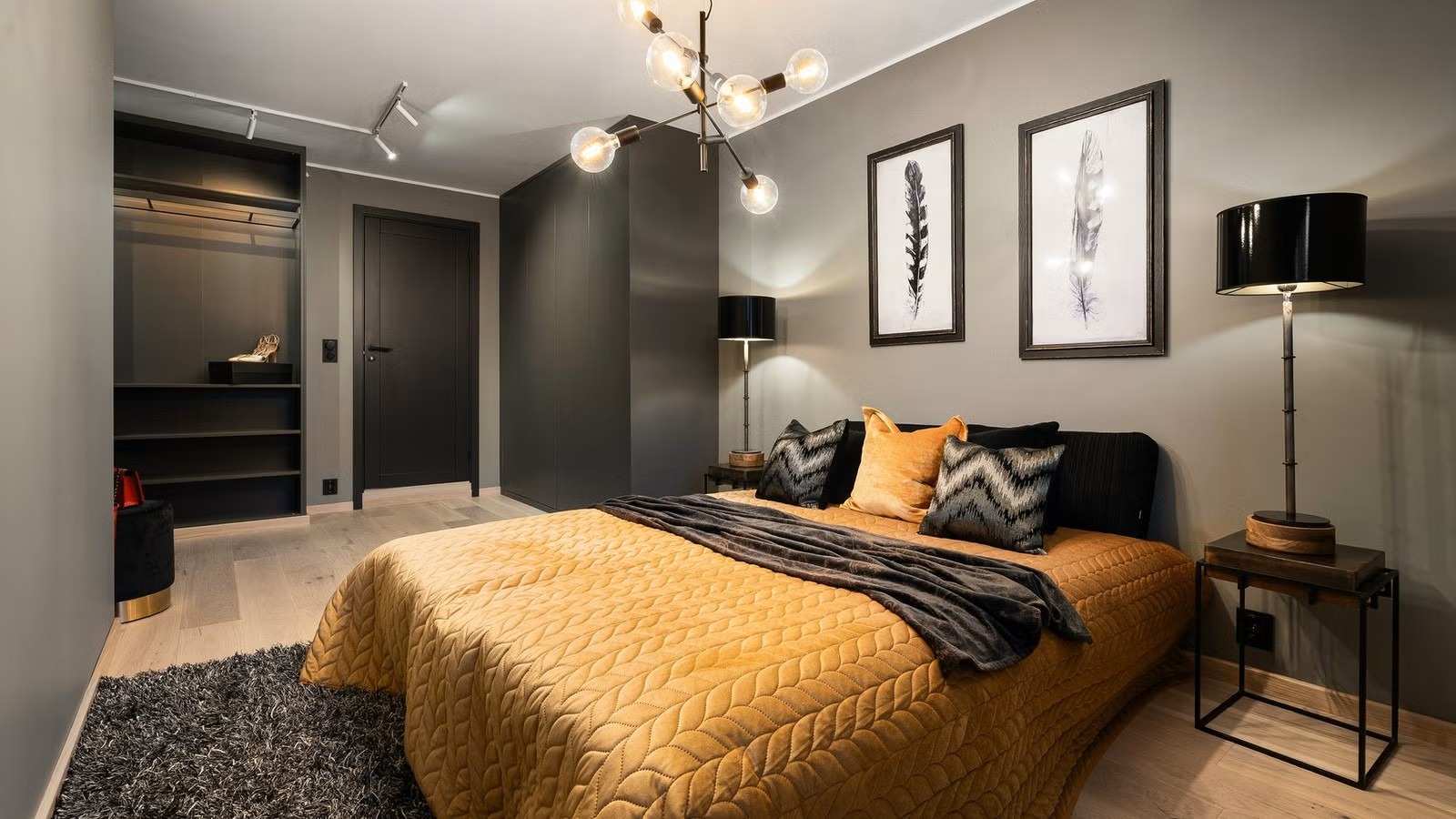 Hovedsoverom mot garderobe