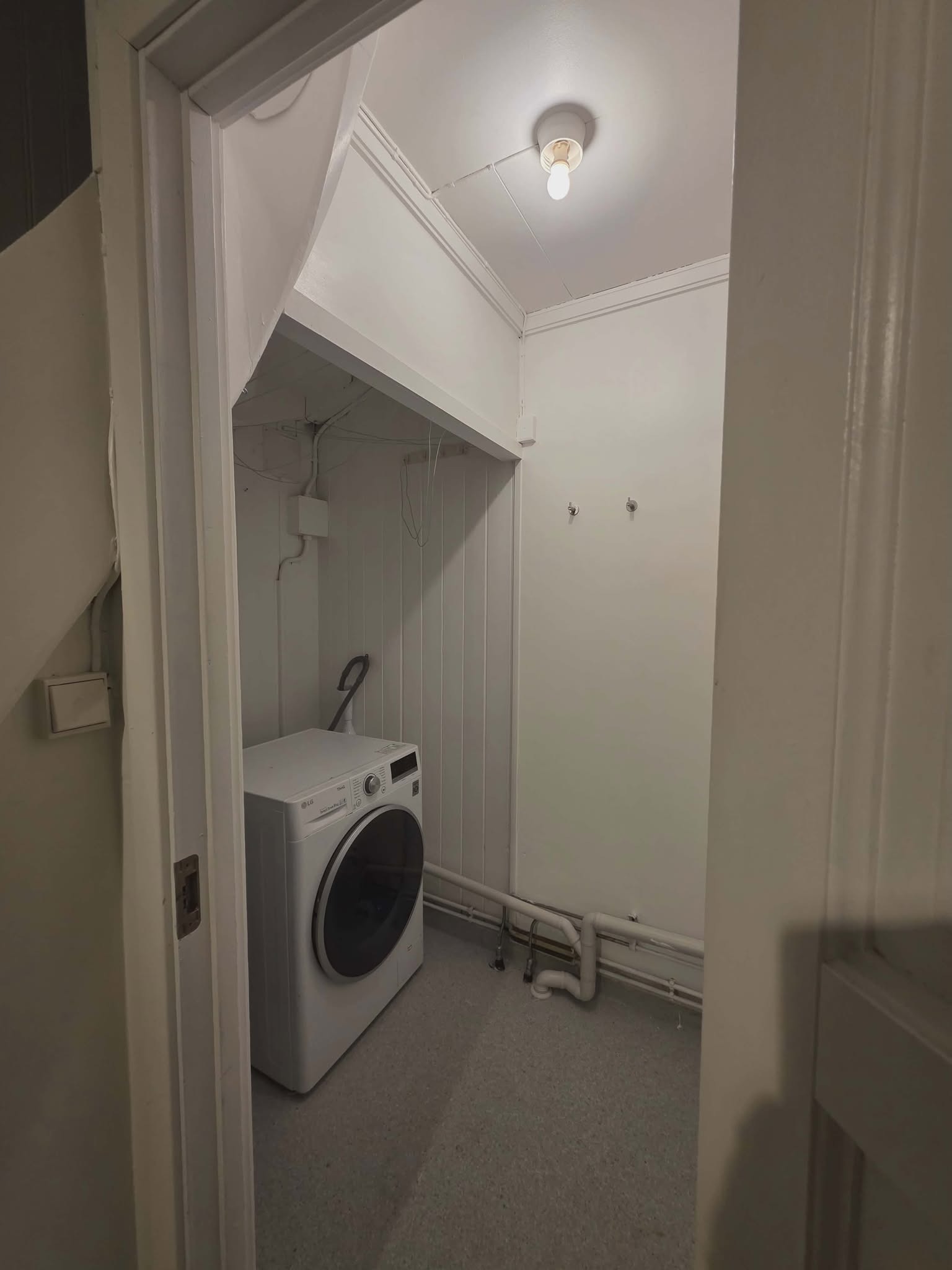 vaskerom ved inngangen 