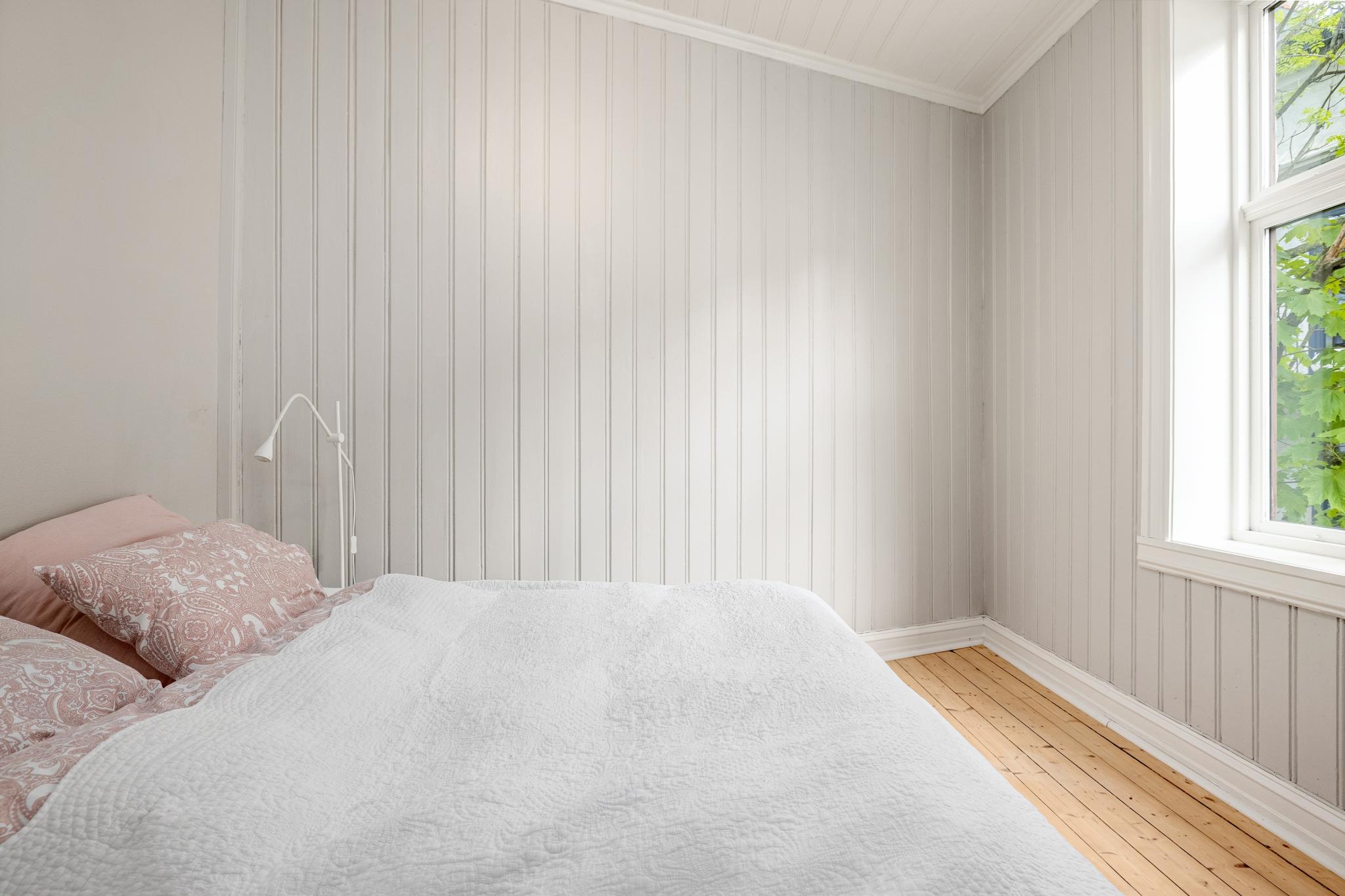 Soverommet er malt i nye rolige farger i 2018.