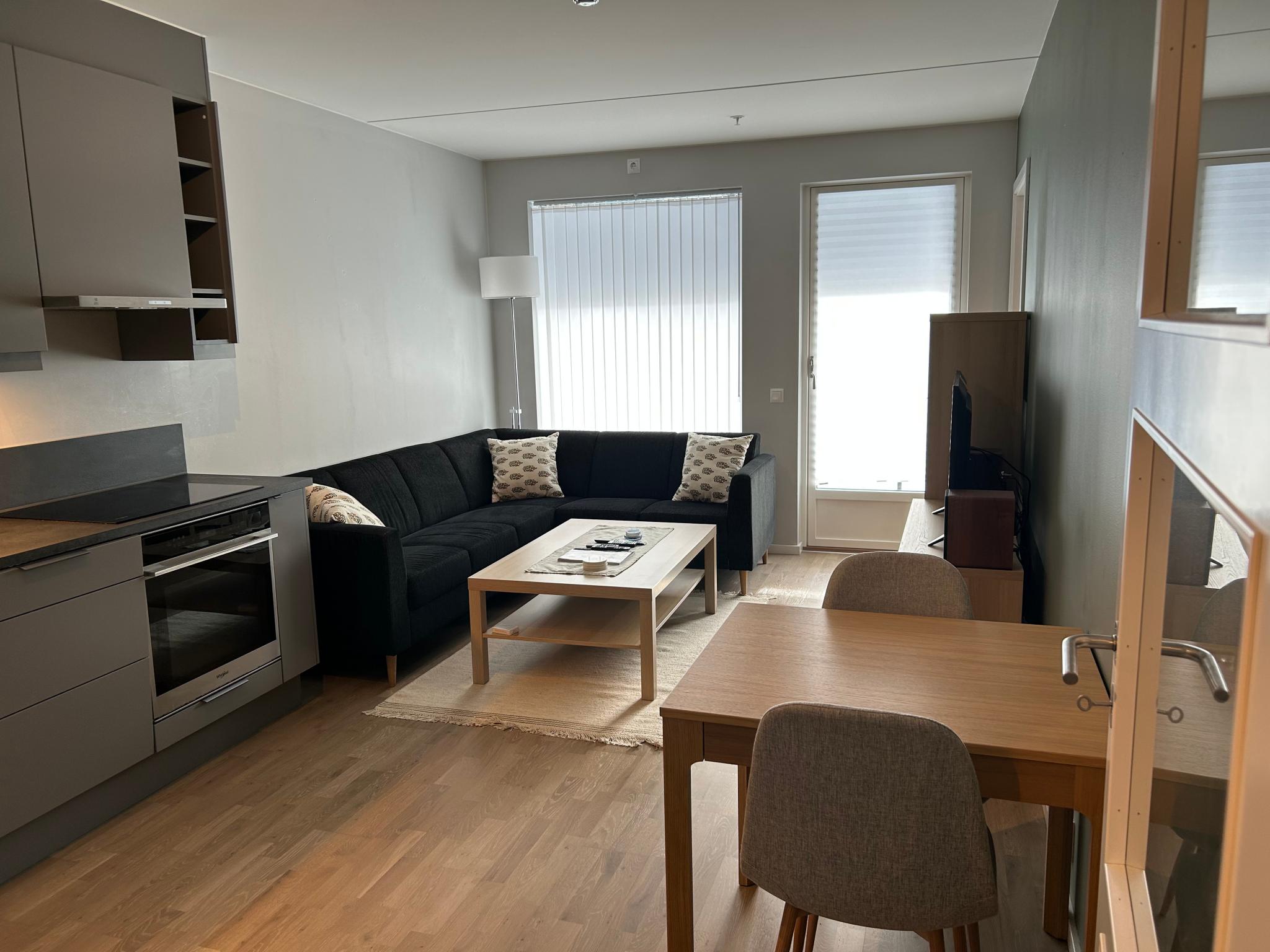 Stueområde med plass til spisebord