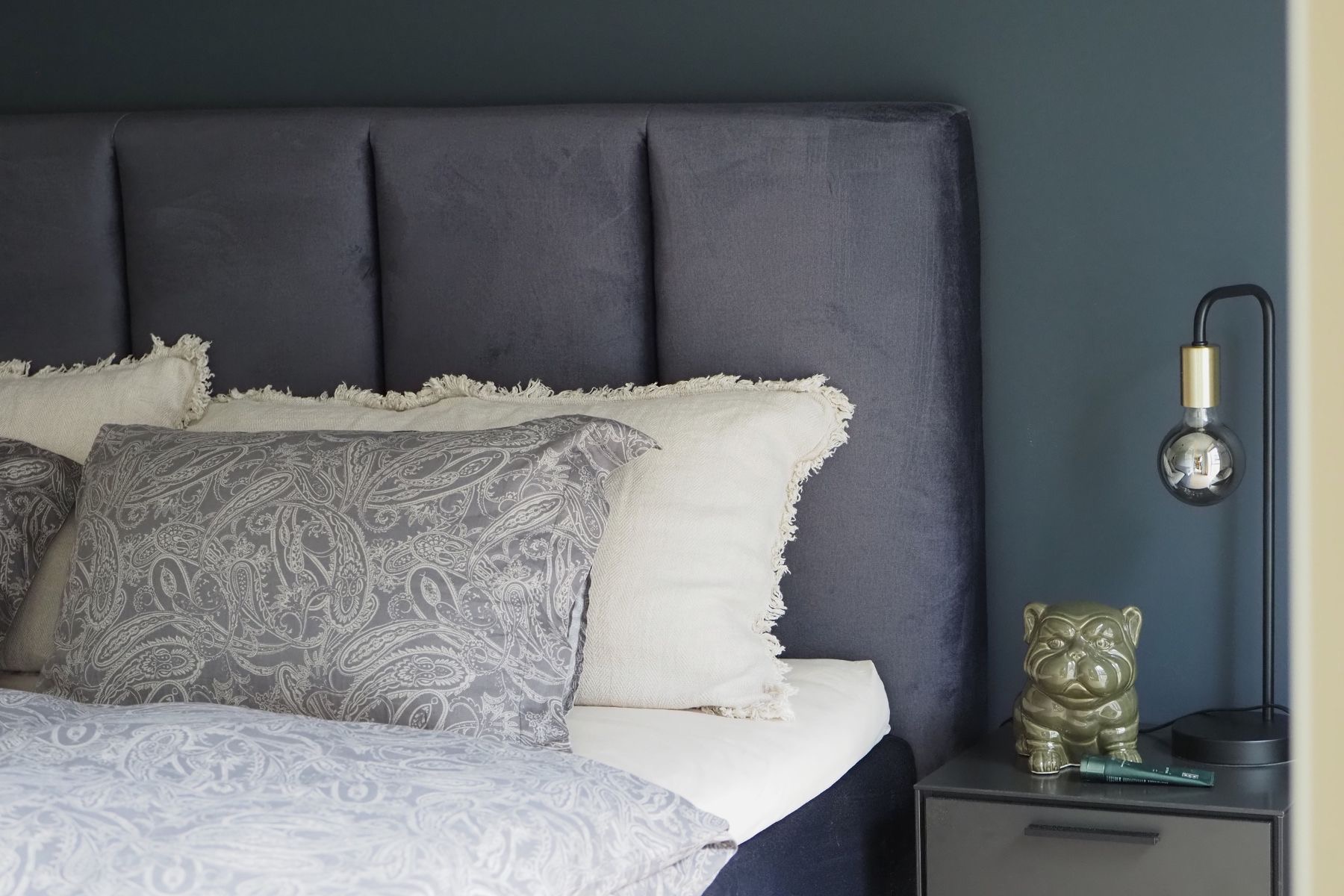 Lunt og rolig soverom. 