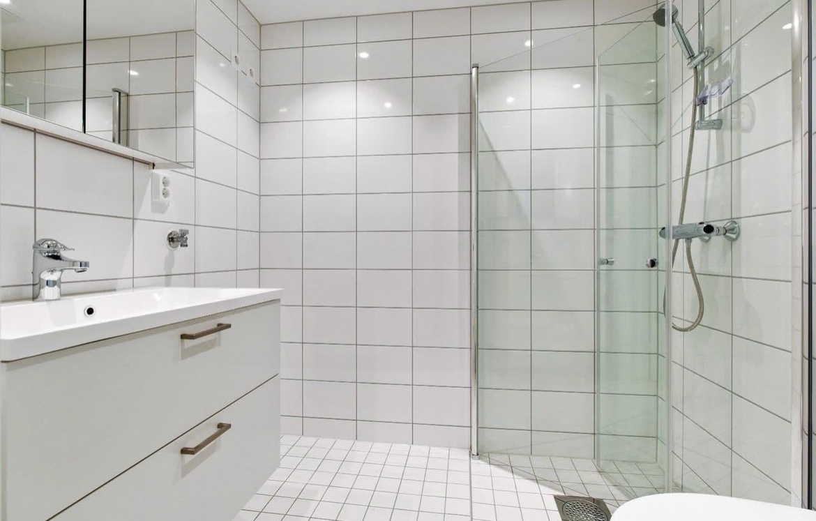 Bad (Vaskemaskin følger med)