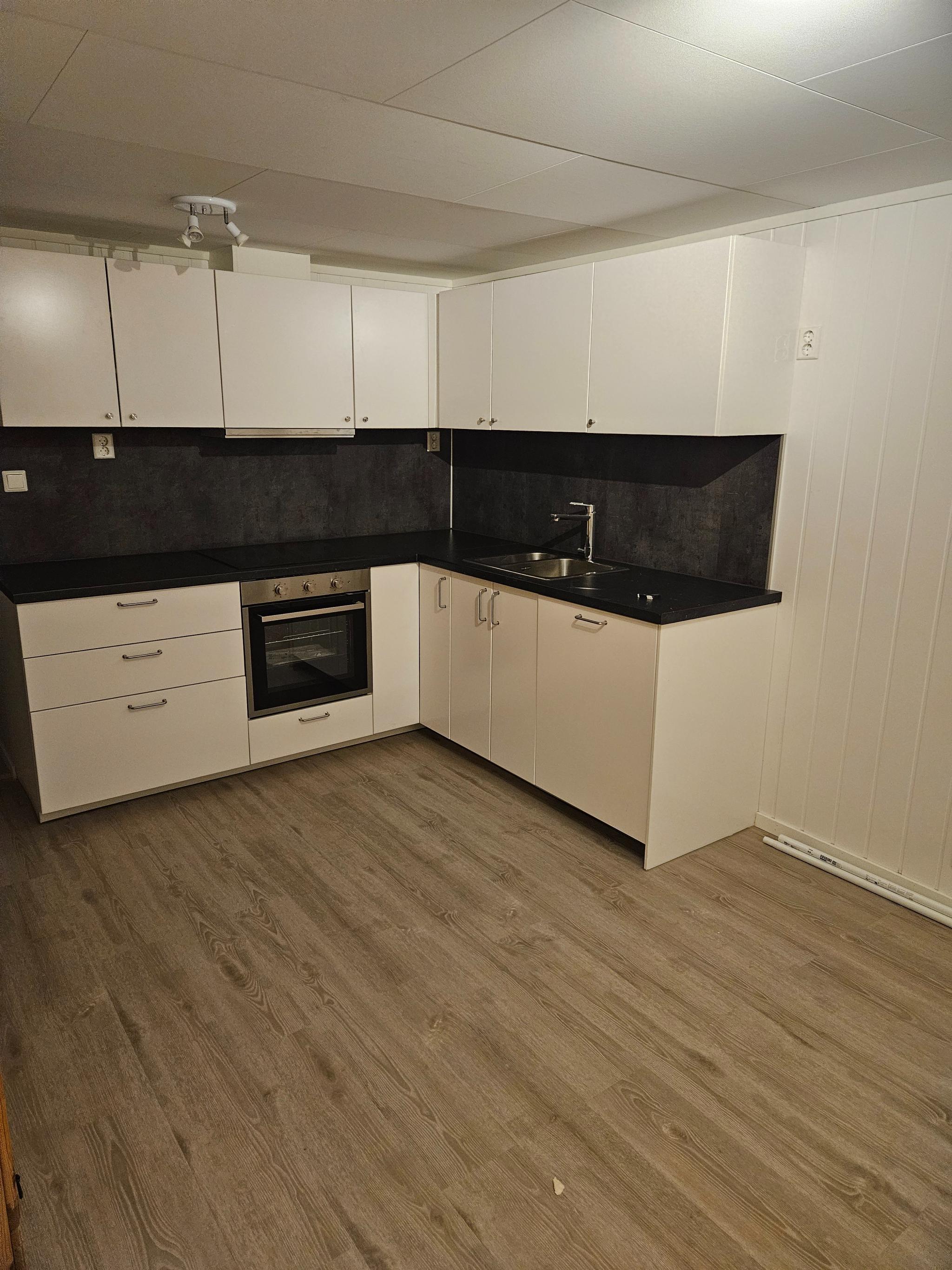 Kjøkken med spiseplass