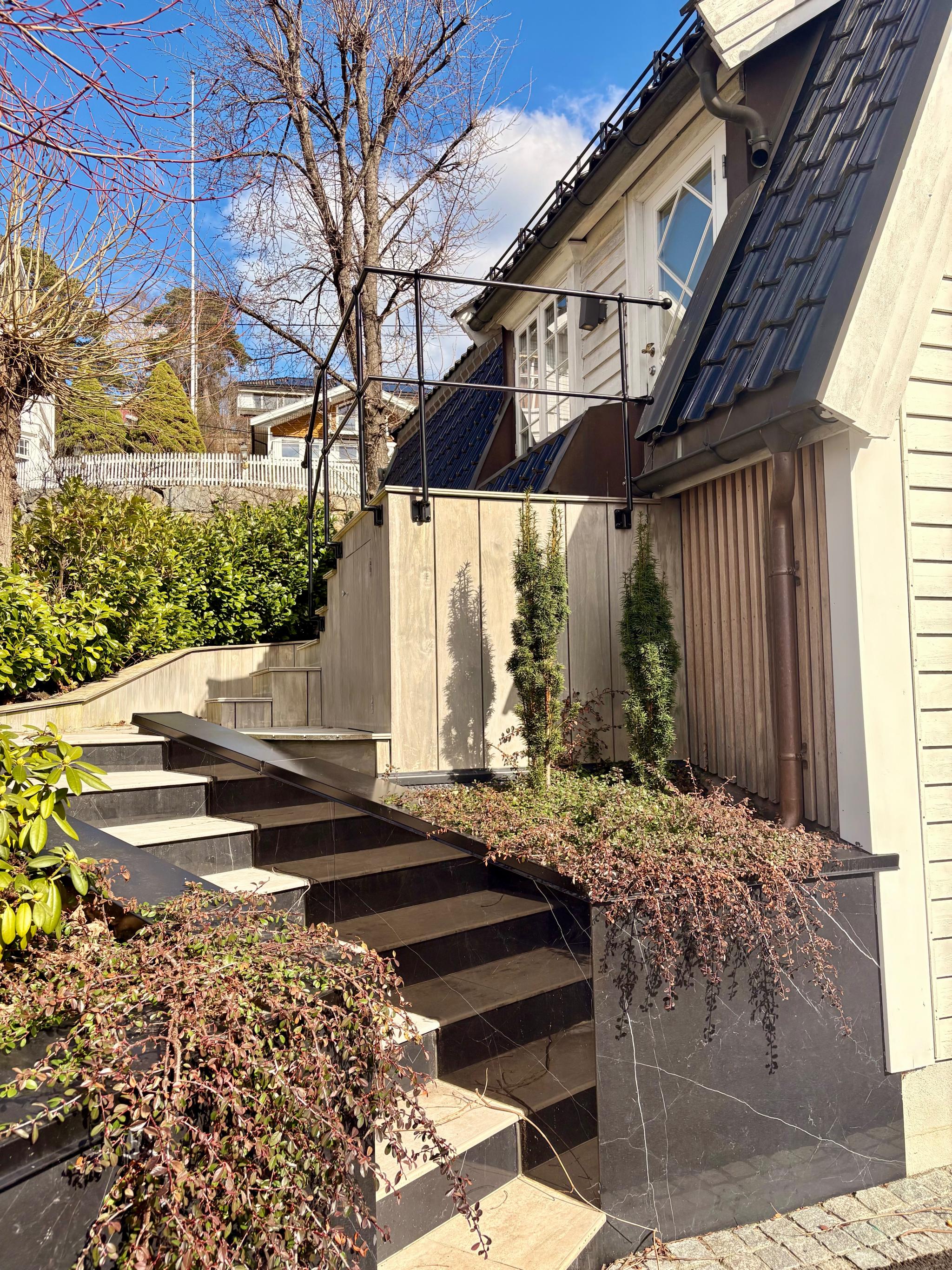 Oppgang til Leiligheten