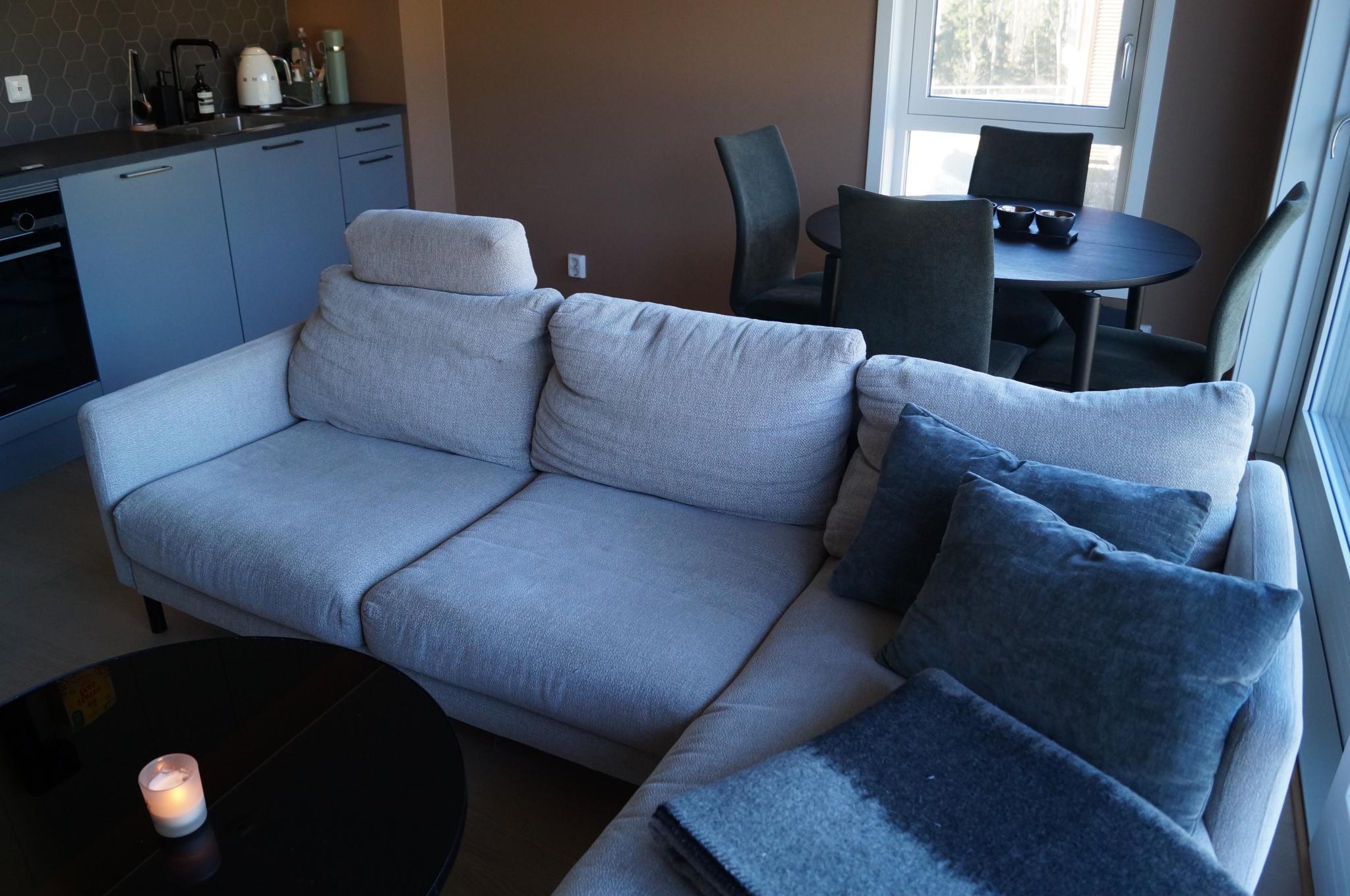 Stue (Sofa følger ikke med)