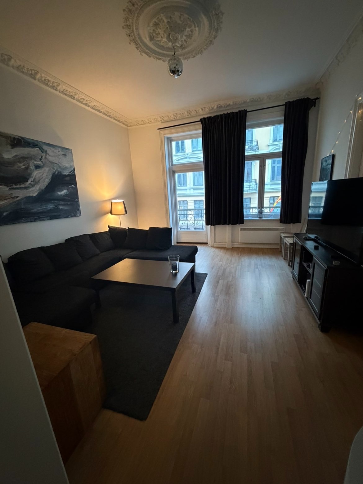 Stue med svært god plass.