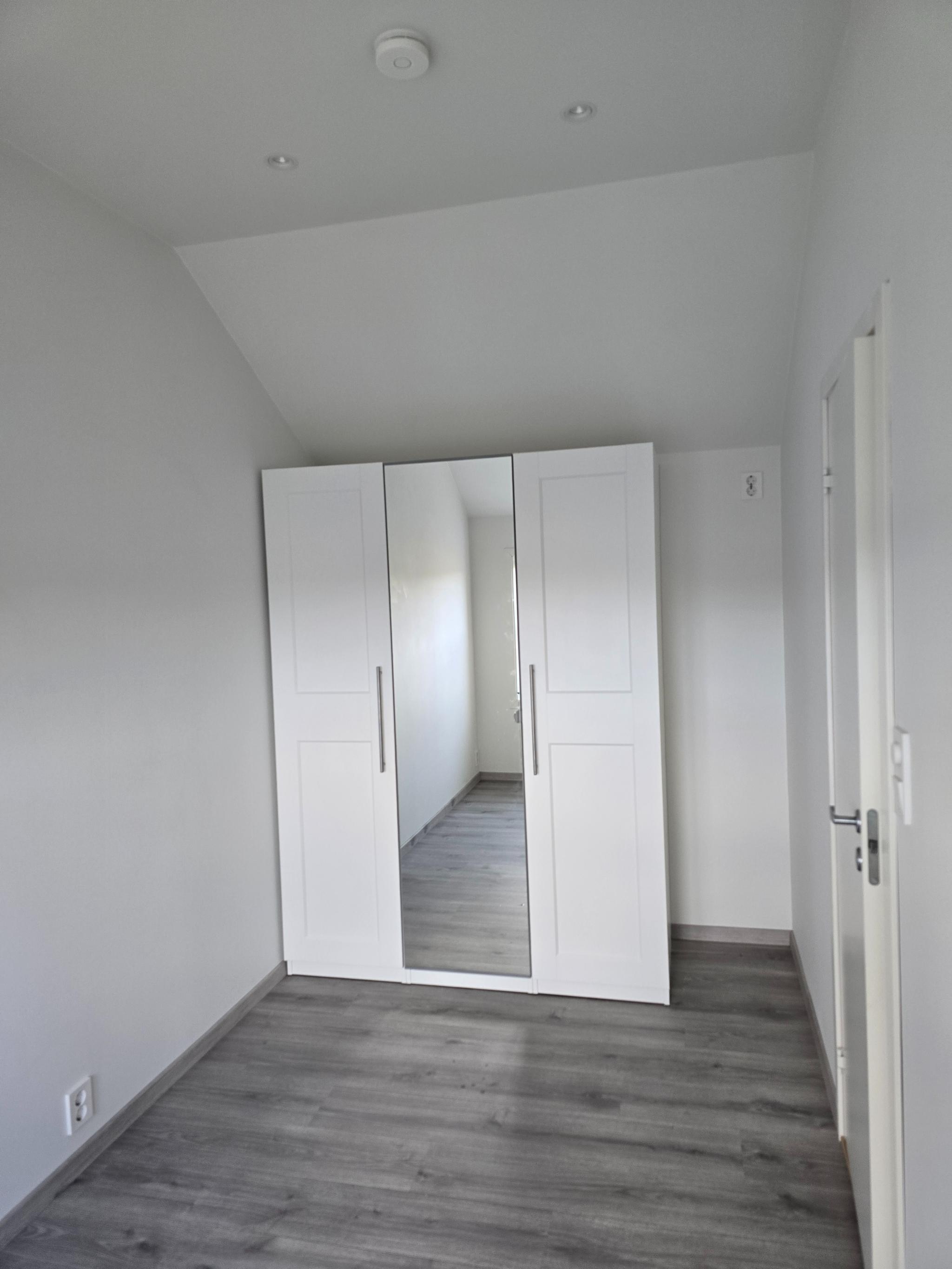 Hovedsoverom med Pax garderobeskap 150cm