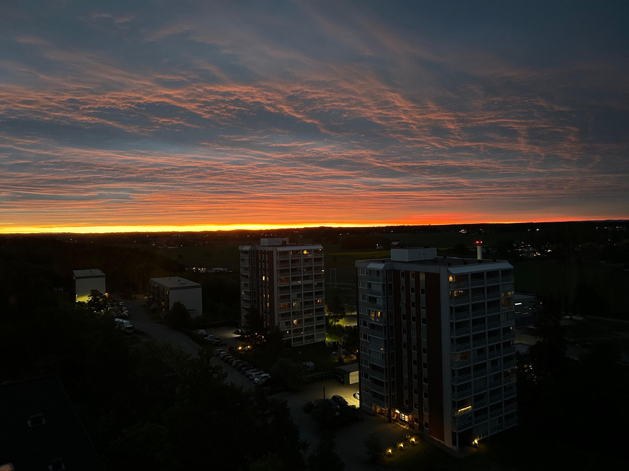 Nyt soloppganger fra kjøkkenvinduene.