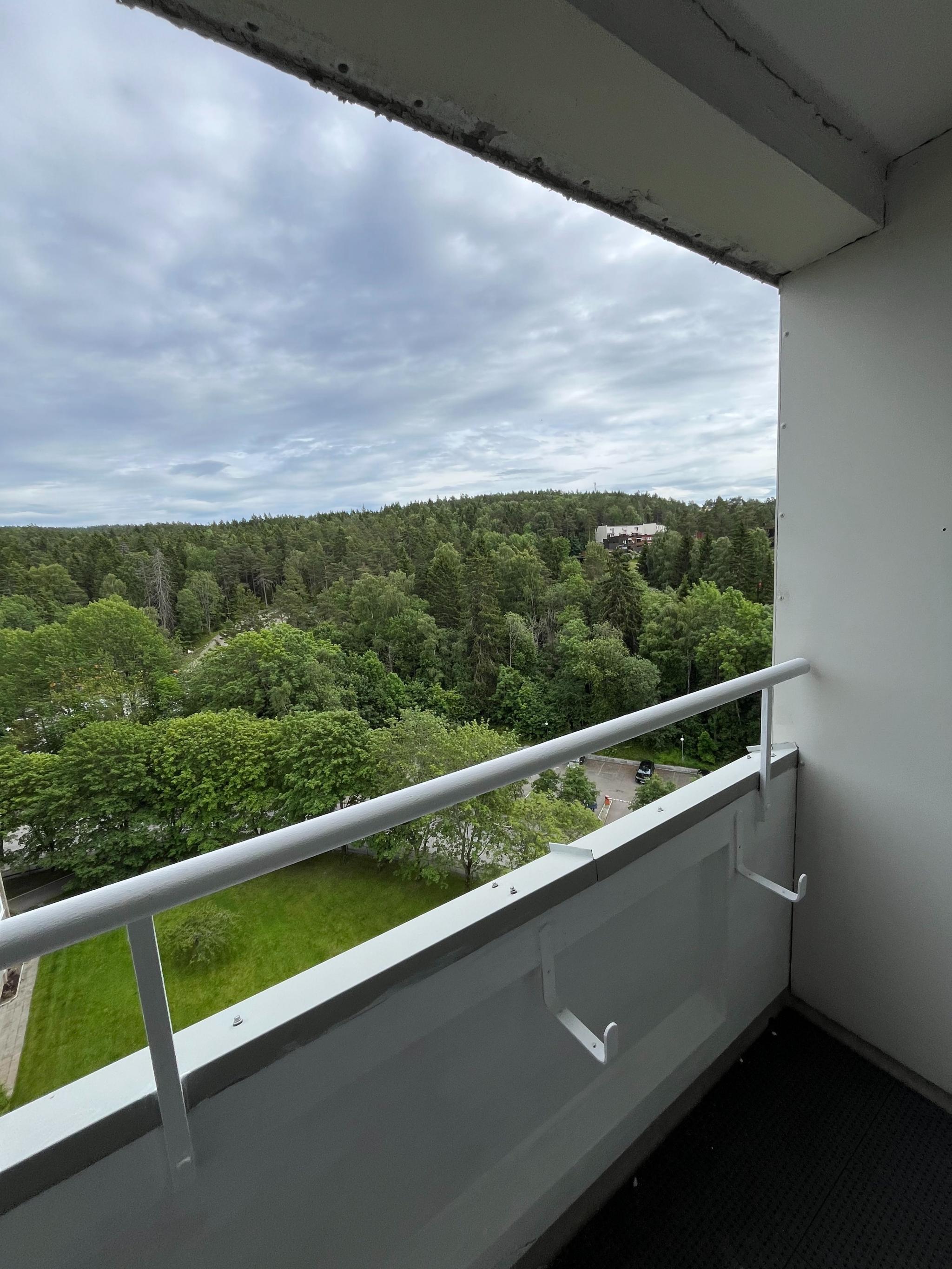 Balkong med utsikt mot Østmarka