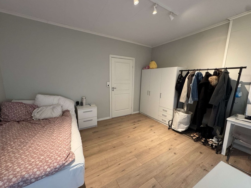 Soverom 2 i første etasje 16 m2