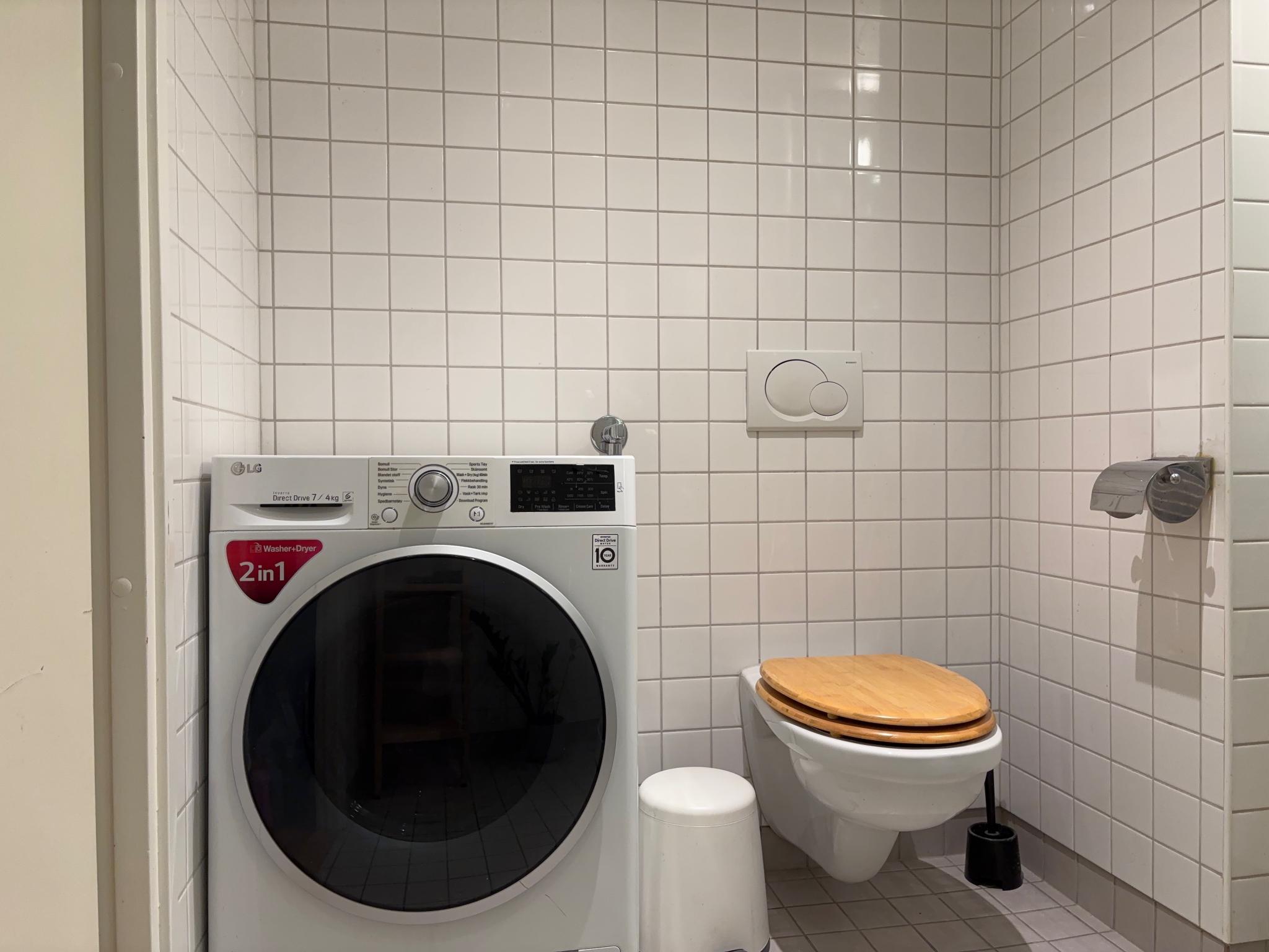Bad med kombi vaskemaskin/tørketrommel