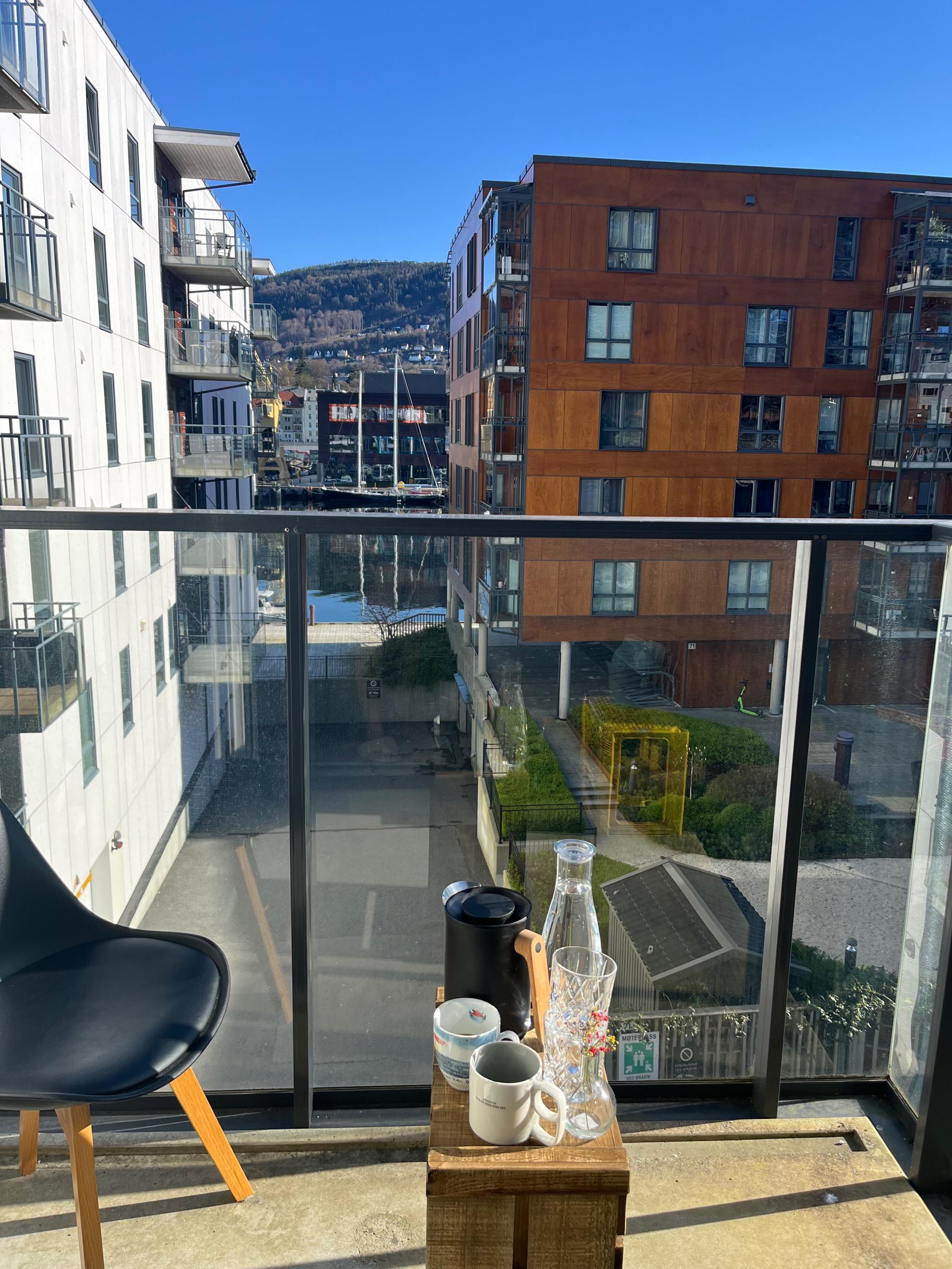 Balkong hvor du kan nyte morgensolen! 