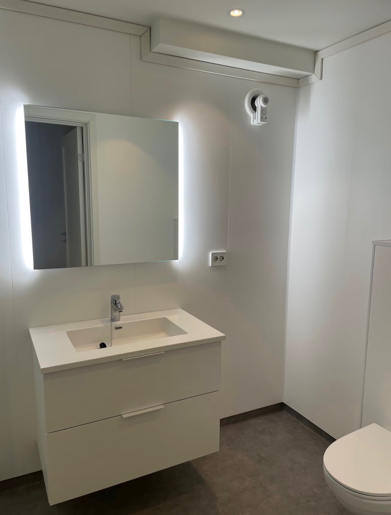 Moderne, lyst og praktisk bad